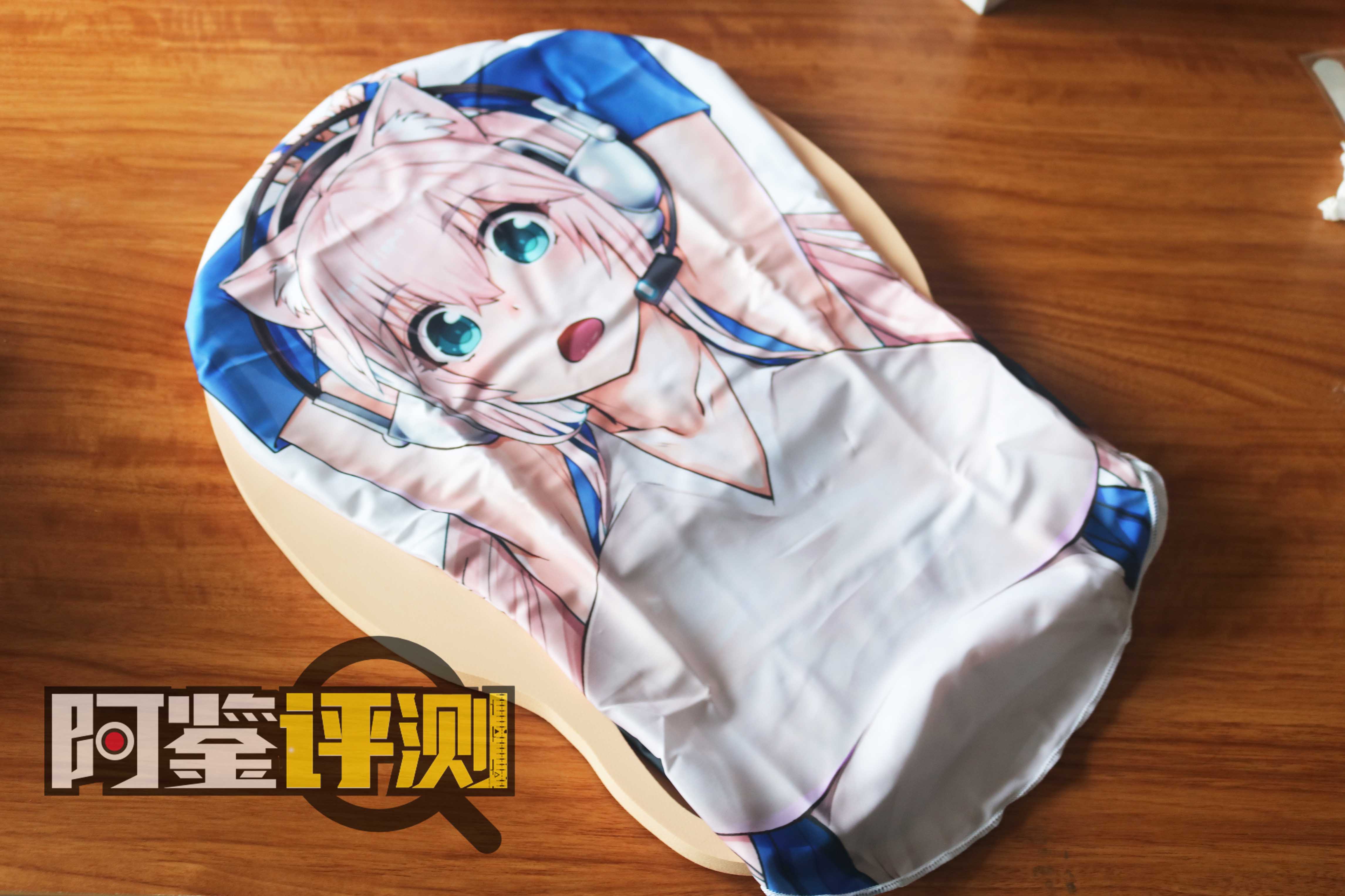 胸模搭档best match！日本汤玛托易士大型鼠标垫板评测，居然真的这么大？？！