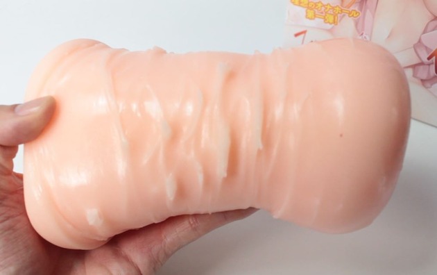 汤玛托易士“AI女友爱酱”评测(中刺激)!全球首个由AI设计通道的飞机杯?!