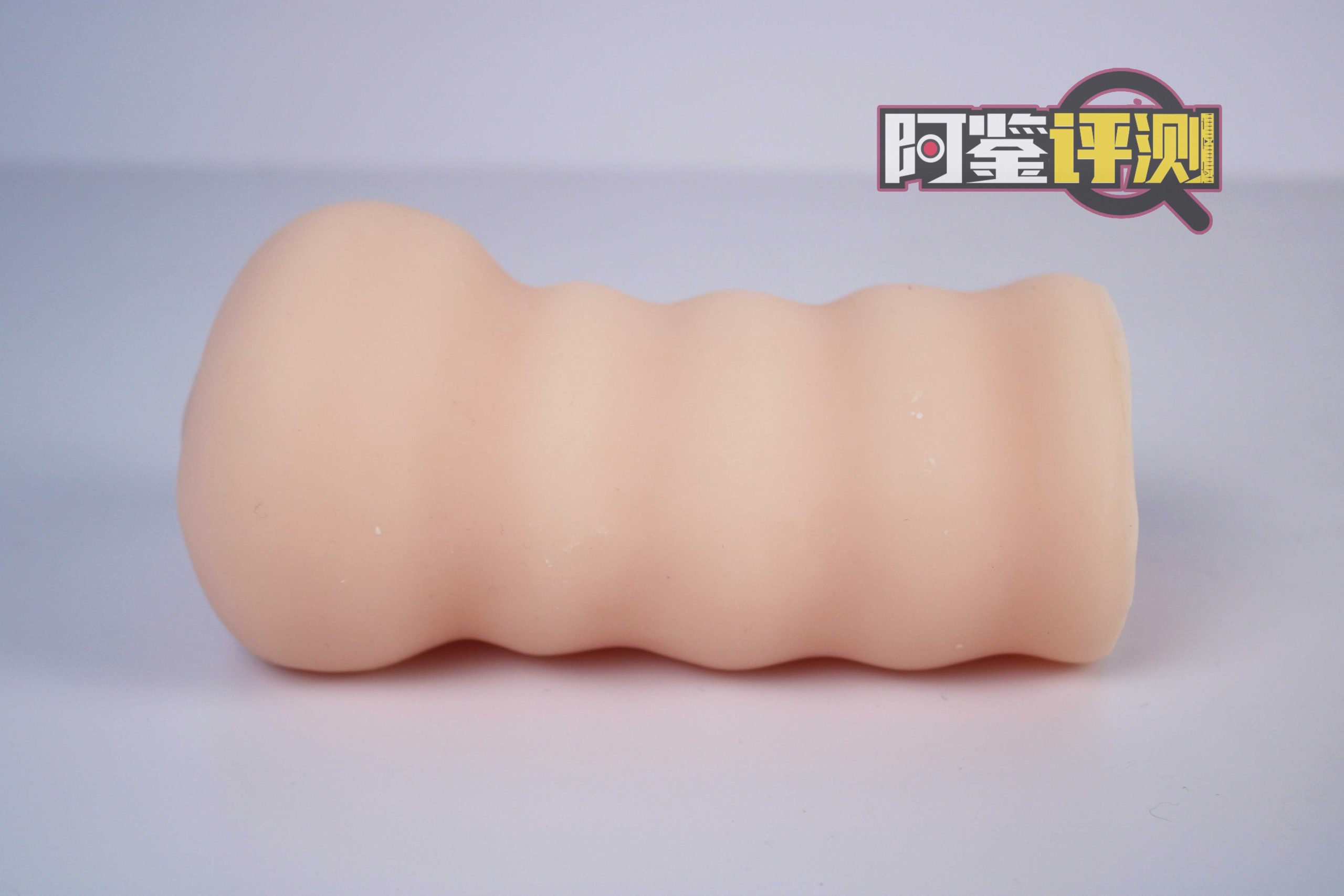 汤玛托易士“AI女友爱酱”评测(中刺激)!全球首个由AI设计通道的飞机杯?!