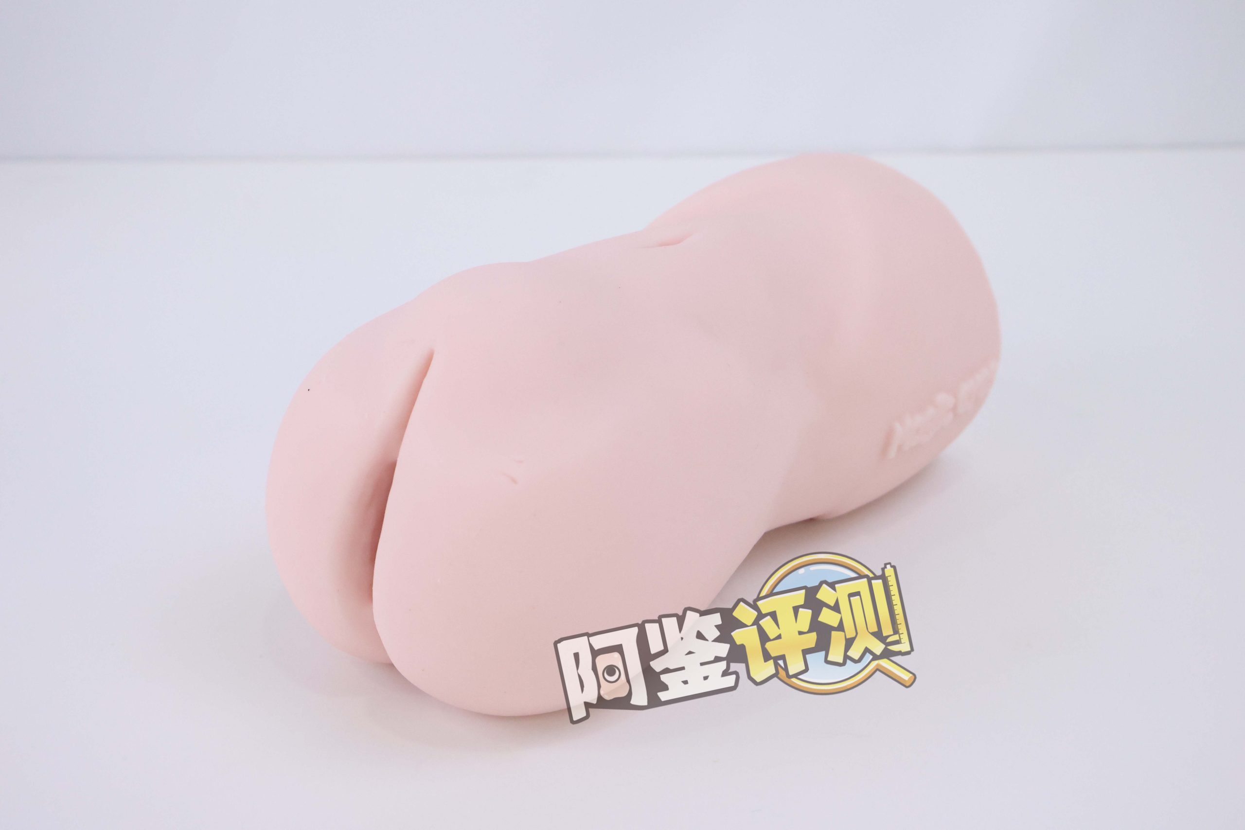 魔眼——“肉超紧莉娜”评测!少女的成长!等等....谁在我飞机杯里放刀片?