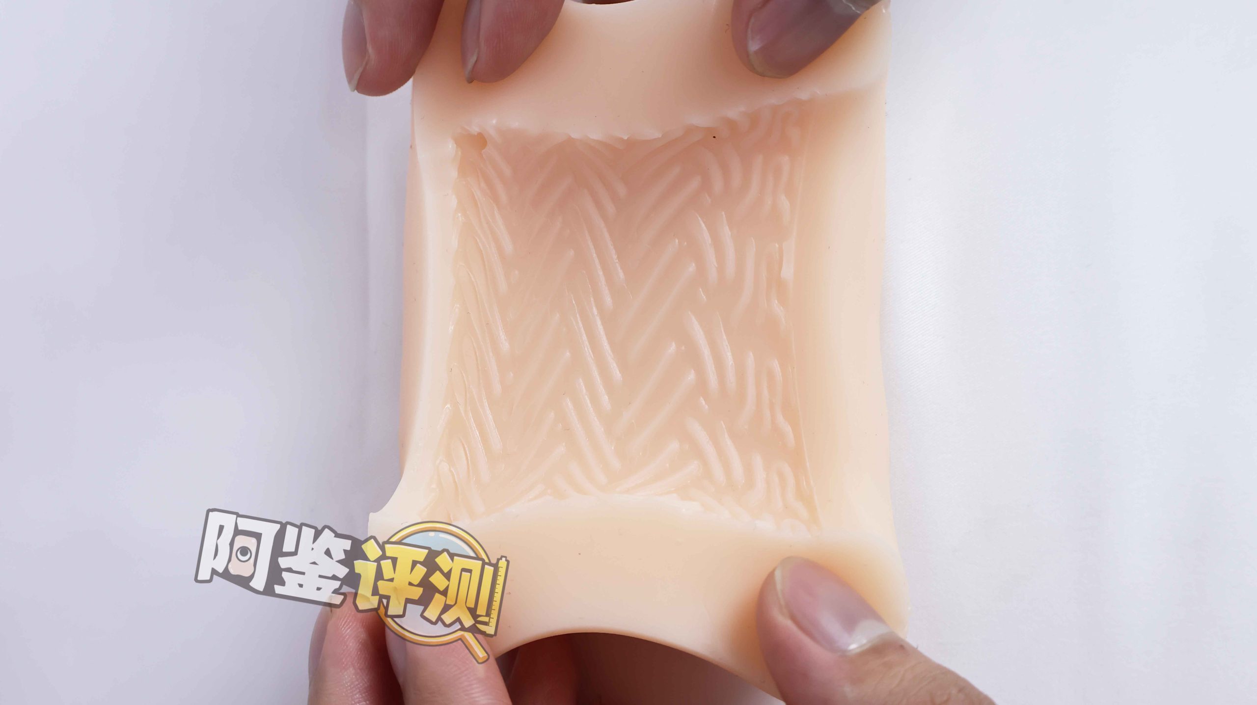 GXP—“口袋魅魔”评测！低克重底配贯通套，体验最贫瘠的飞机杯类型