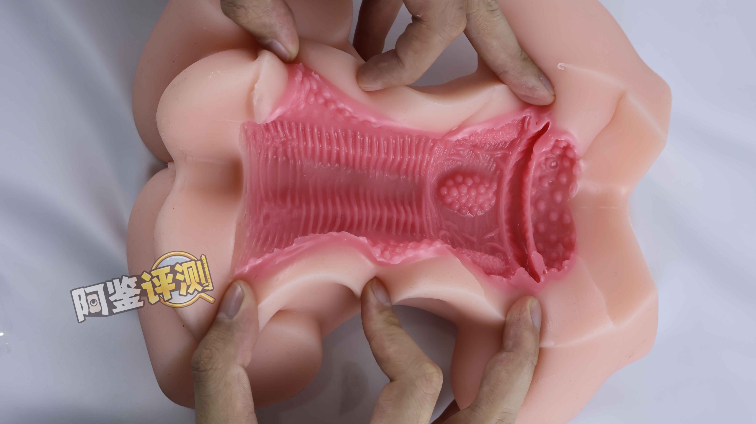 GXP—“发热试炼”评测！软胶+双通道+躯干形+大克重...要素拉满的最终产物将如何？