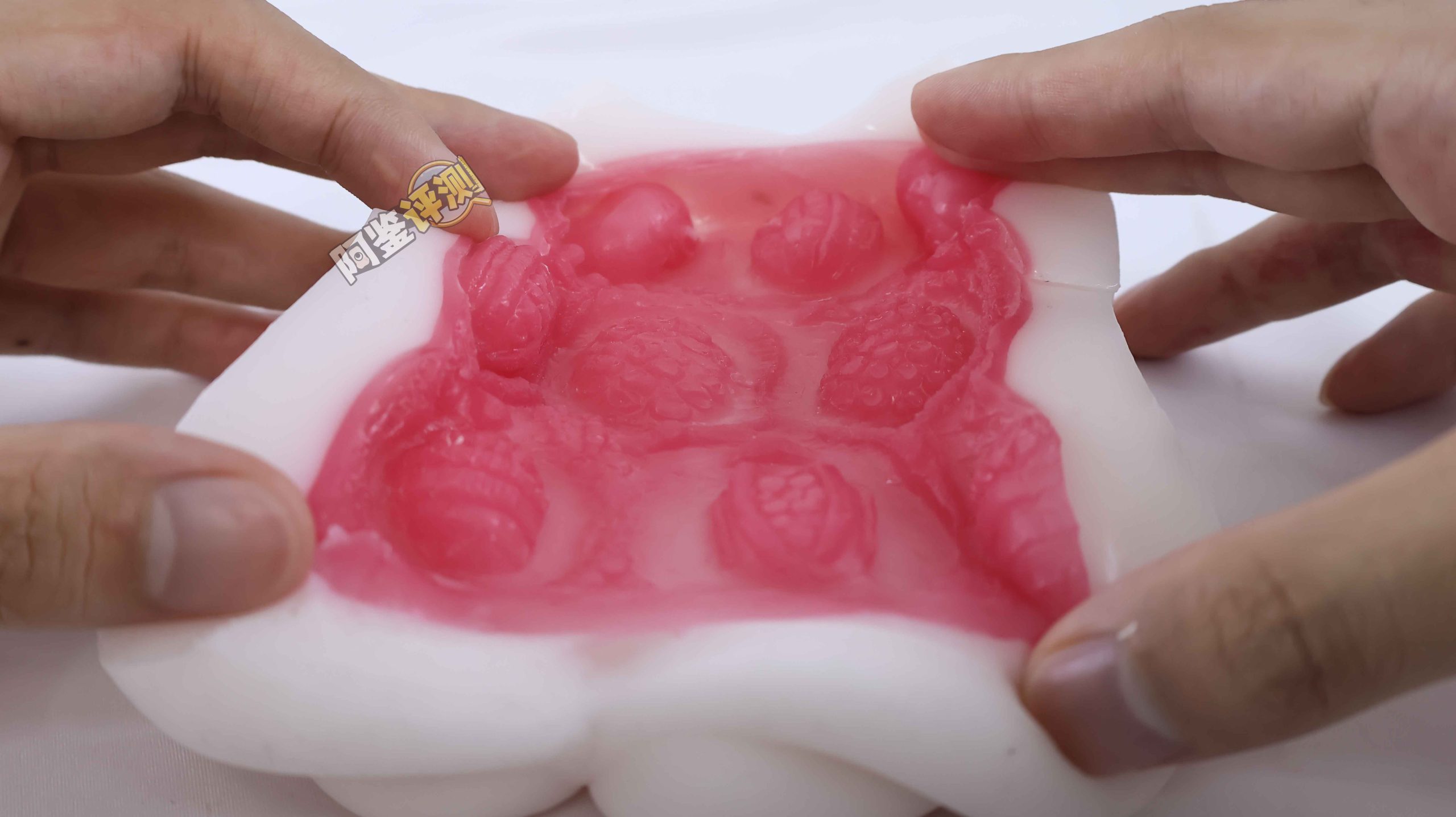 魔眼——“もち雪(BOTE IBO)”评测!纯白如雪的脂软材质,与坚实内层粗糙结构的奇妙配合