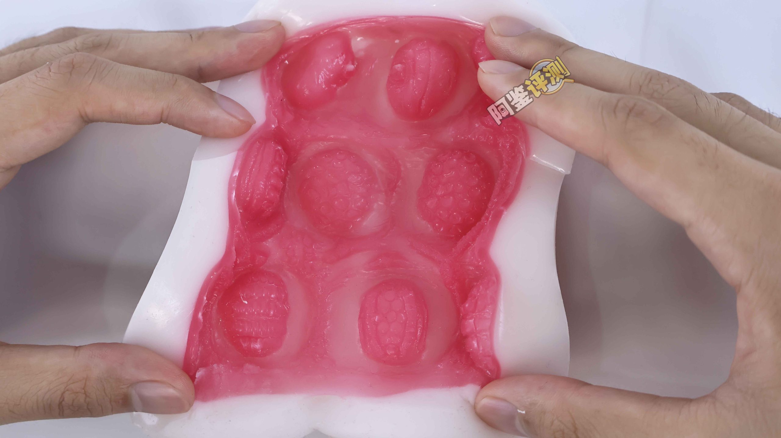 魔眼——“もち雪(BOTE IBO)”评测!纯白如雪的脂软材质,与坚实内层粗糙结构的奇妙配合