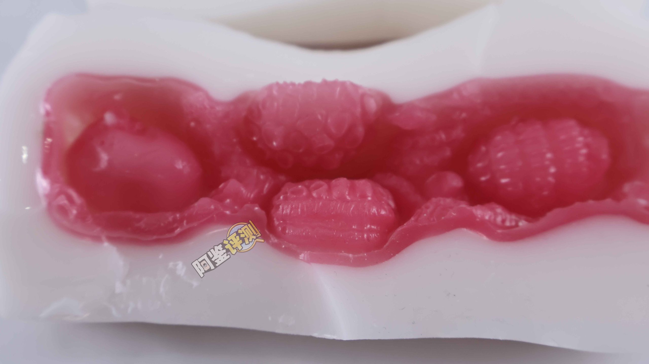 魔眼——“もち雪(BOTE IBO)”评测!纯白如雪的脂软材质,与坚实内层粗糙结构的奇妙配合