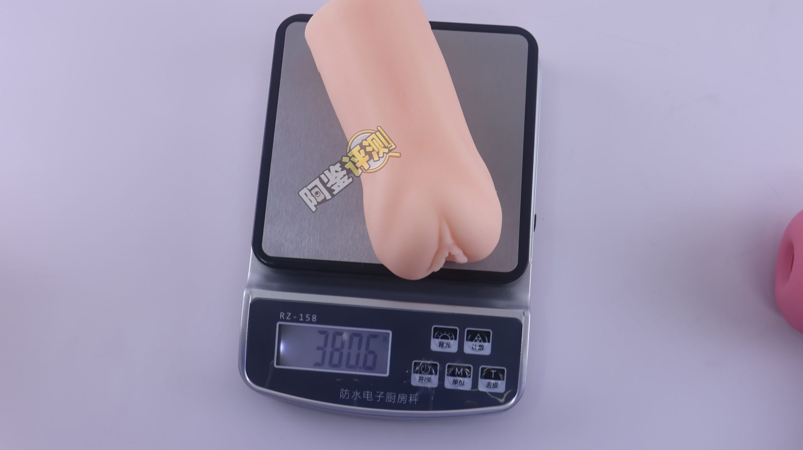 汤马托易士——“美优酱一年调教”评测！密布圆形石块的通道，把我的龟头狠狠卡住了...