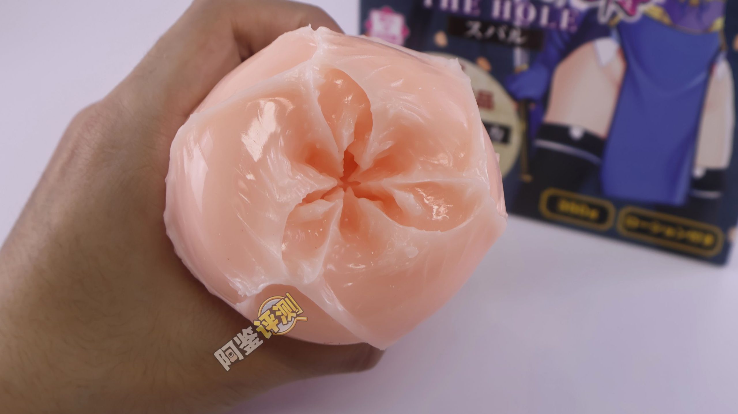 汤马托易士——“超昂闪忍”评测！这个超小众的联名肉片款，居然还相当好用