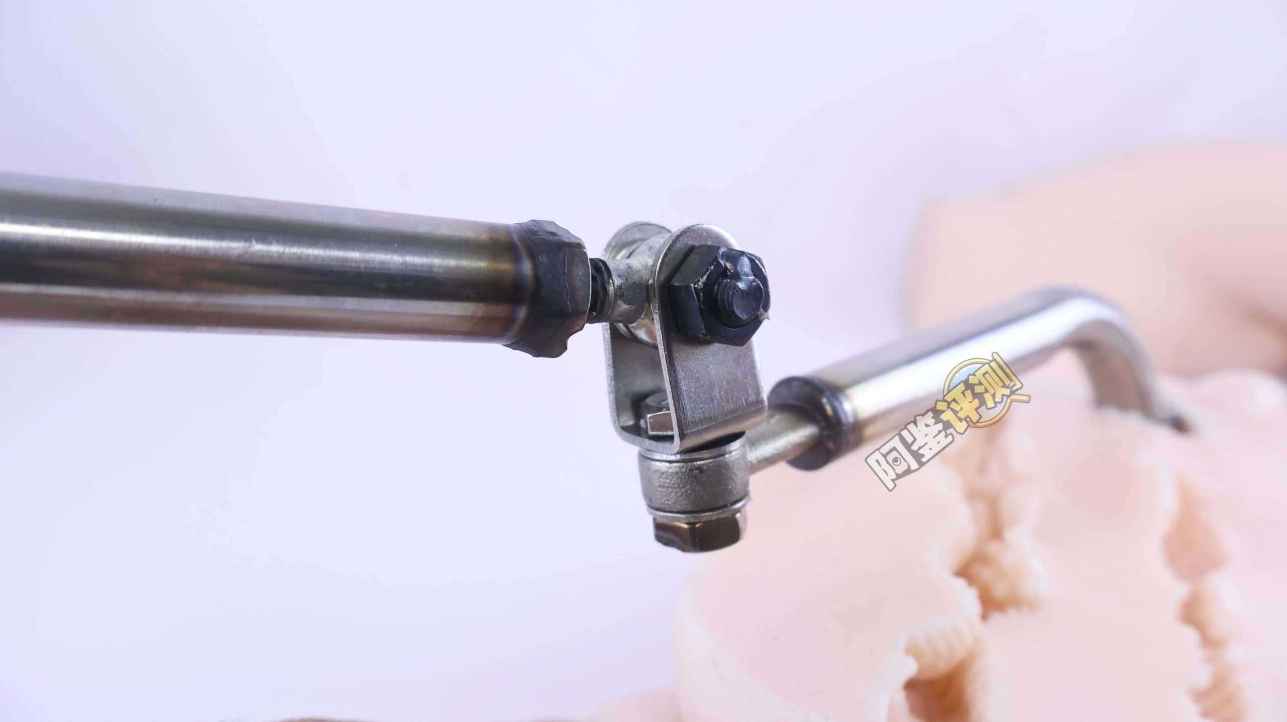 MACCOS——“纯洁之体”评测!少见的带腿小臀模,多种多样的视觉角度