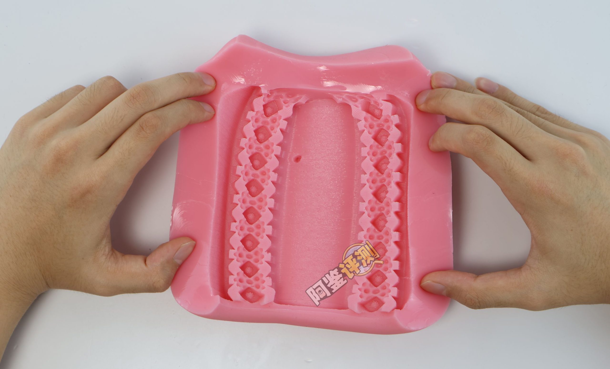 COOLP——“肉球喵杯”评测！粉色的超大圆柱，首创的“包裹式凸起”！
