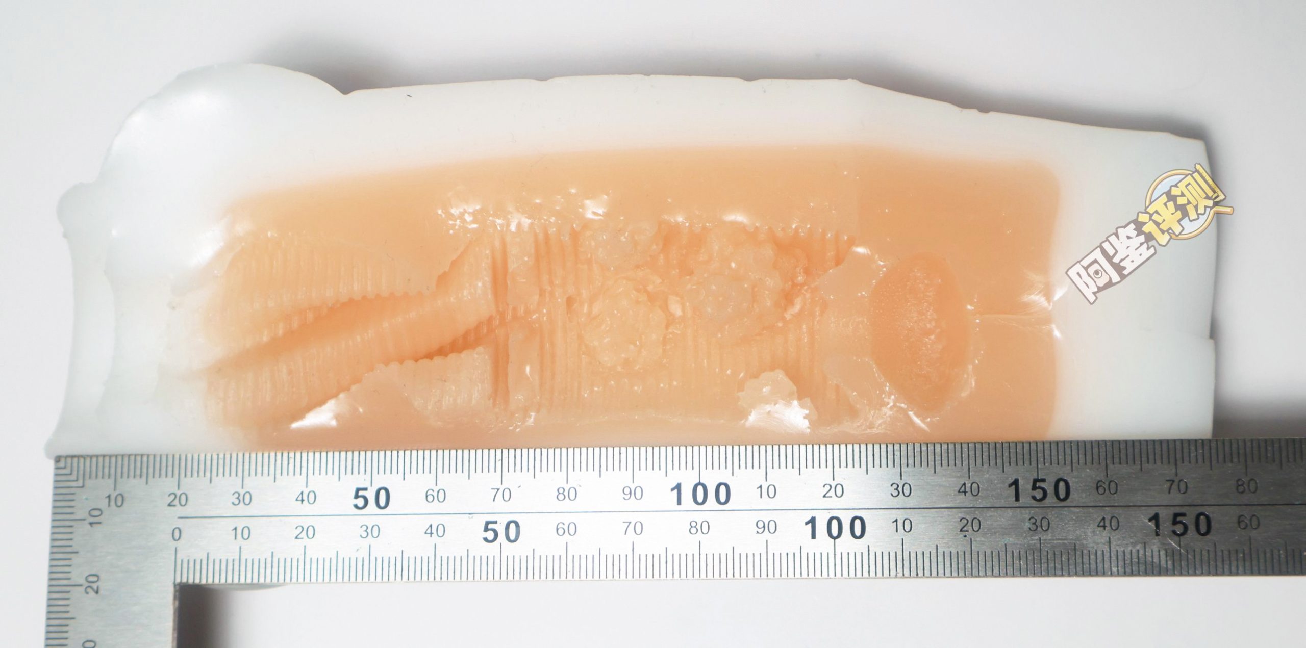 火炮——“圣女狩宴”评测!两只神兽盘踞在内的奇怪设定......不过体验还是足够好使