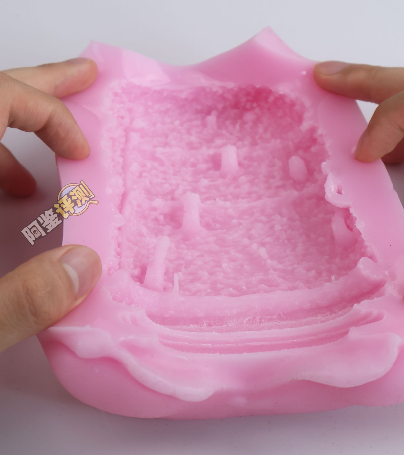 火炮——“残暴的阿丽奈”评测！平坦的“砂纸结构”，真空玩法下居然意外的体验很爽？