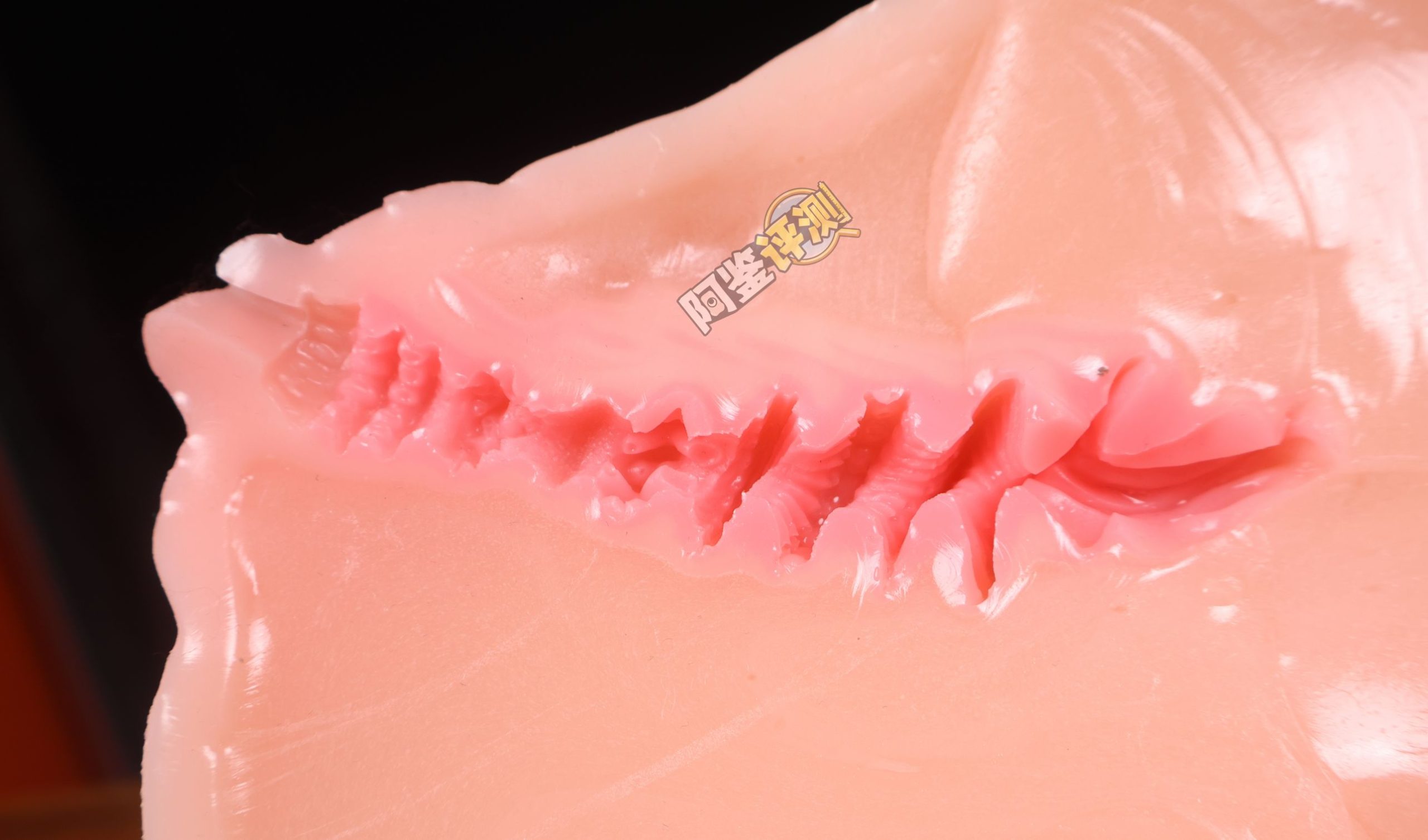 傲川——“爆乳娘”评测!猎奇的超级大雷,能铺满桌面的超级爆乳!