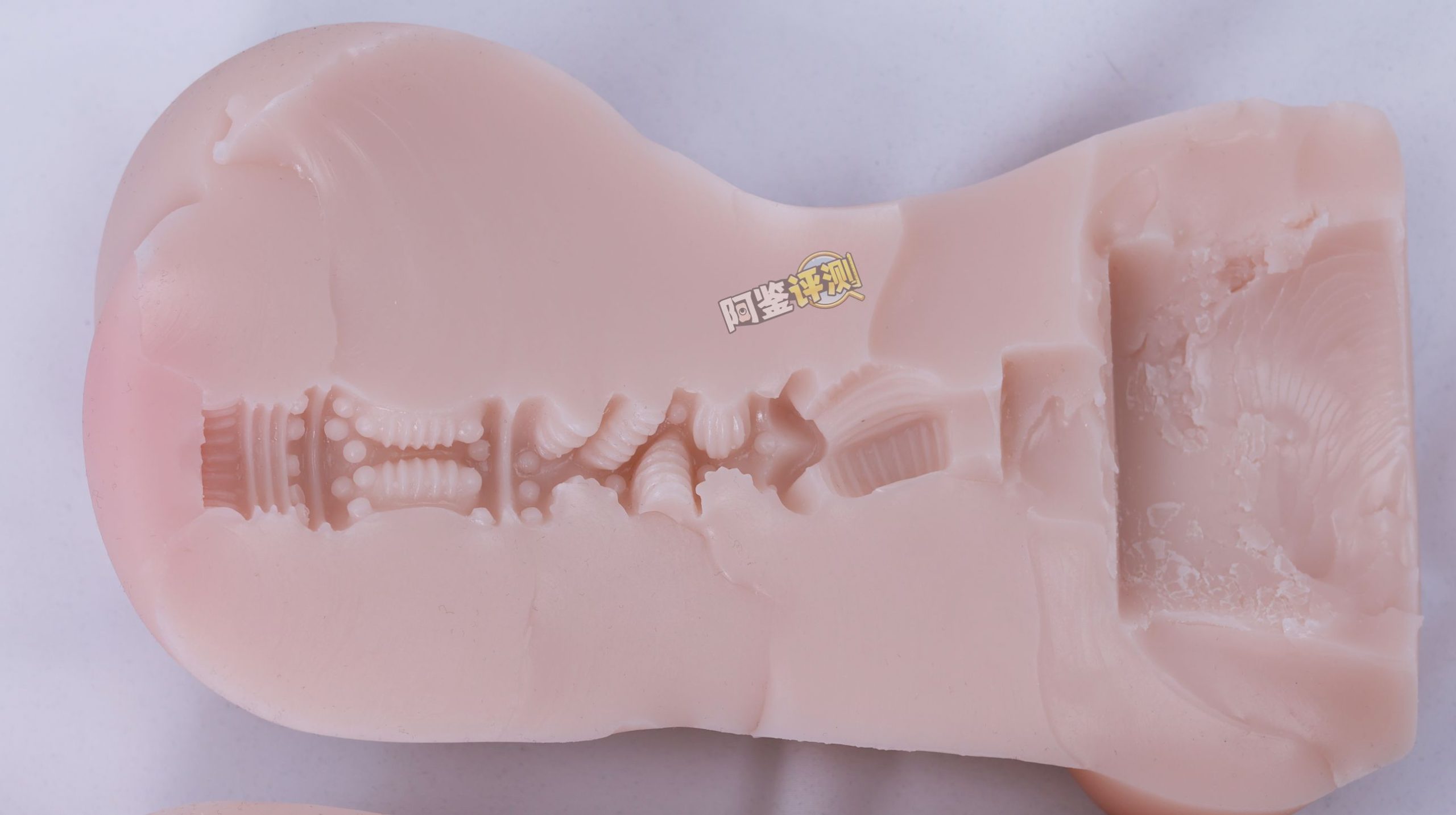 趣网COC——“YU酱”评测！大克重的吮吸电动杯，通道末端的奇怪吸气口