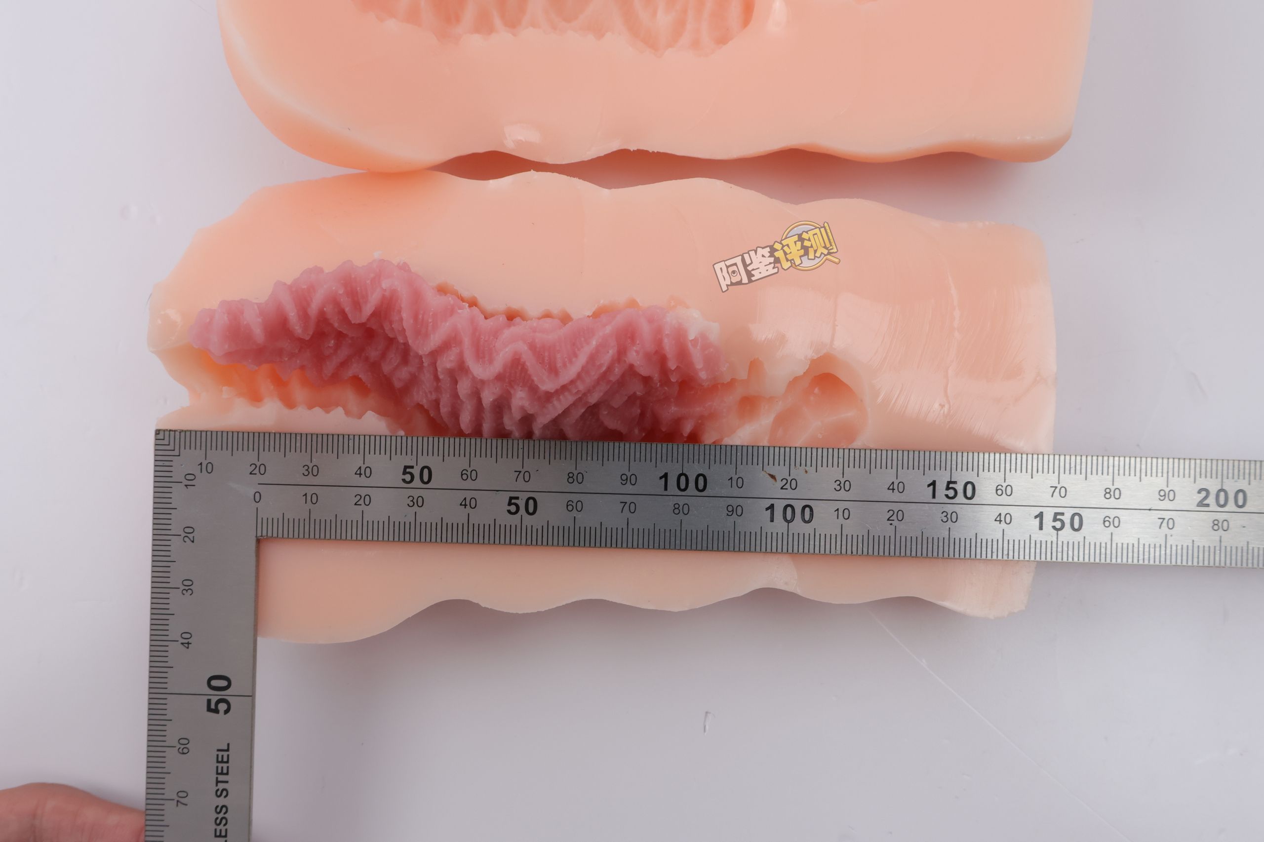 汤马托易士——“AIV NO.06”评测!大舌头很有新意,但软胶外形问题也很大