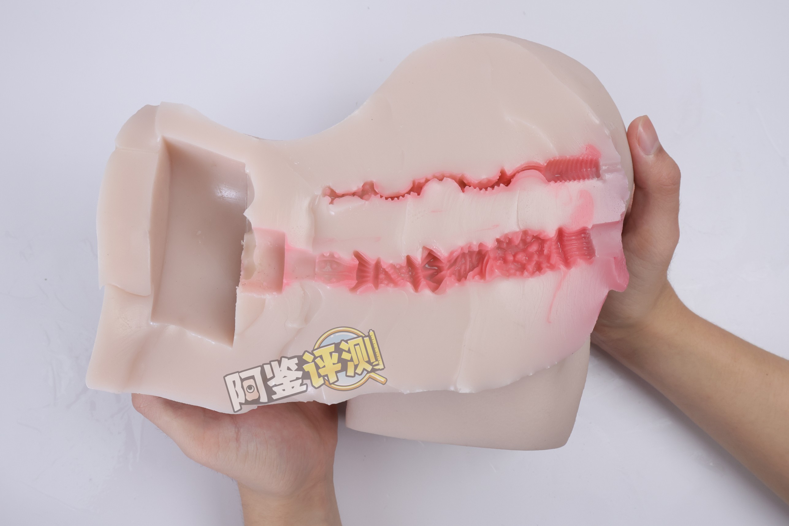 COC—“娅莎塔”评测！加了排水管的抽气式电动臀模，到底有多少提升？