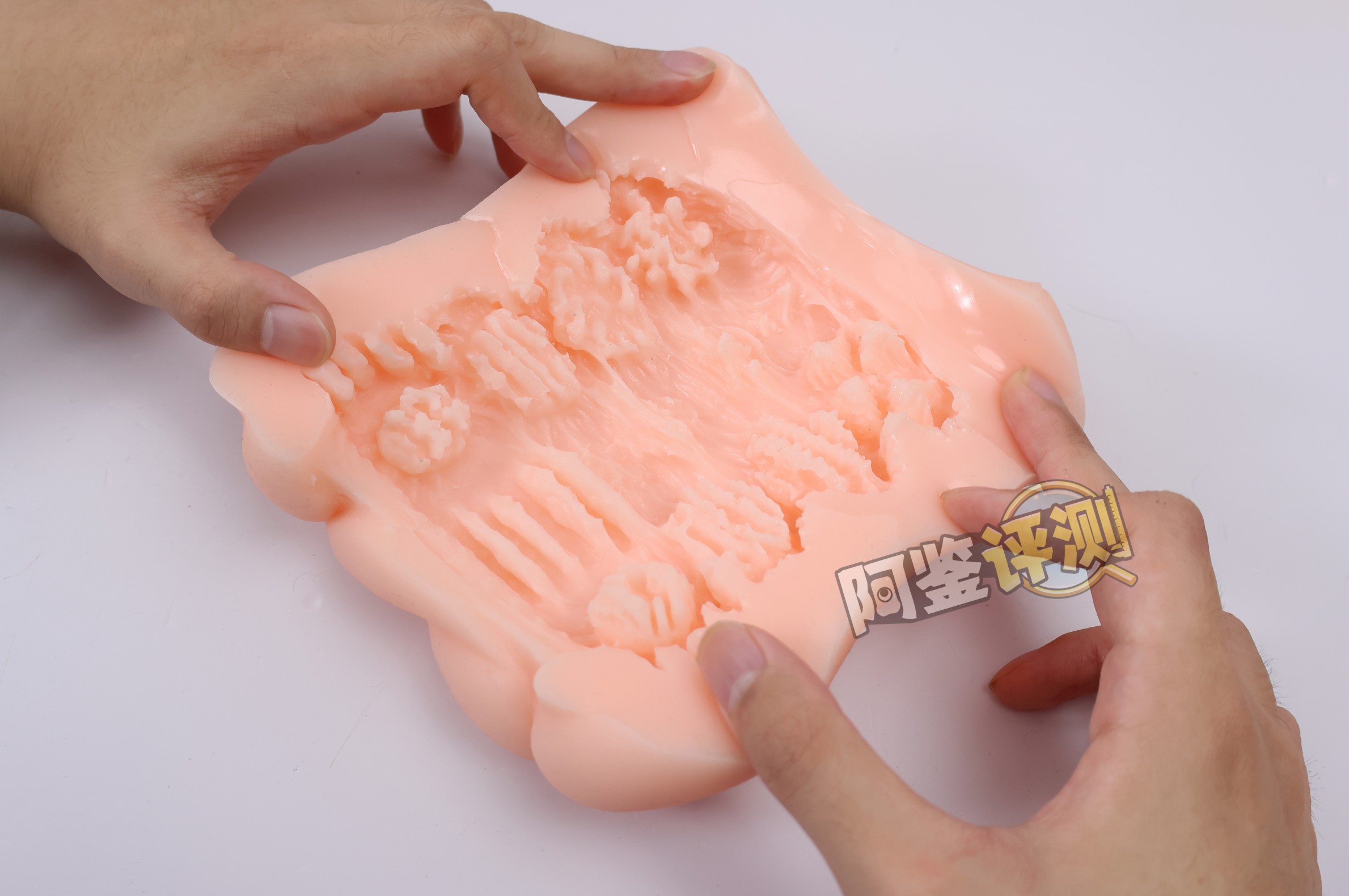 汤马托易士——“AIV-NO.09”评测！猎奇难用还是爽快软榨？TENGA gravity的“劣化版”