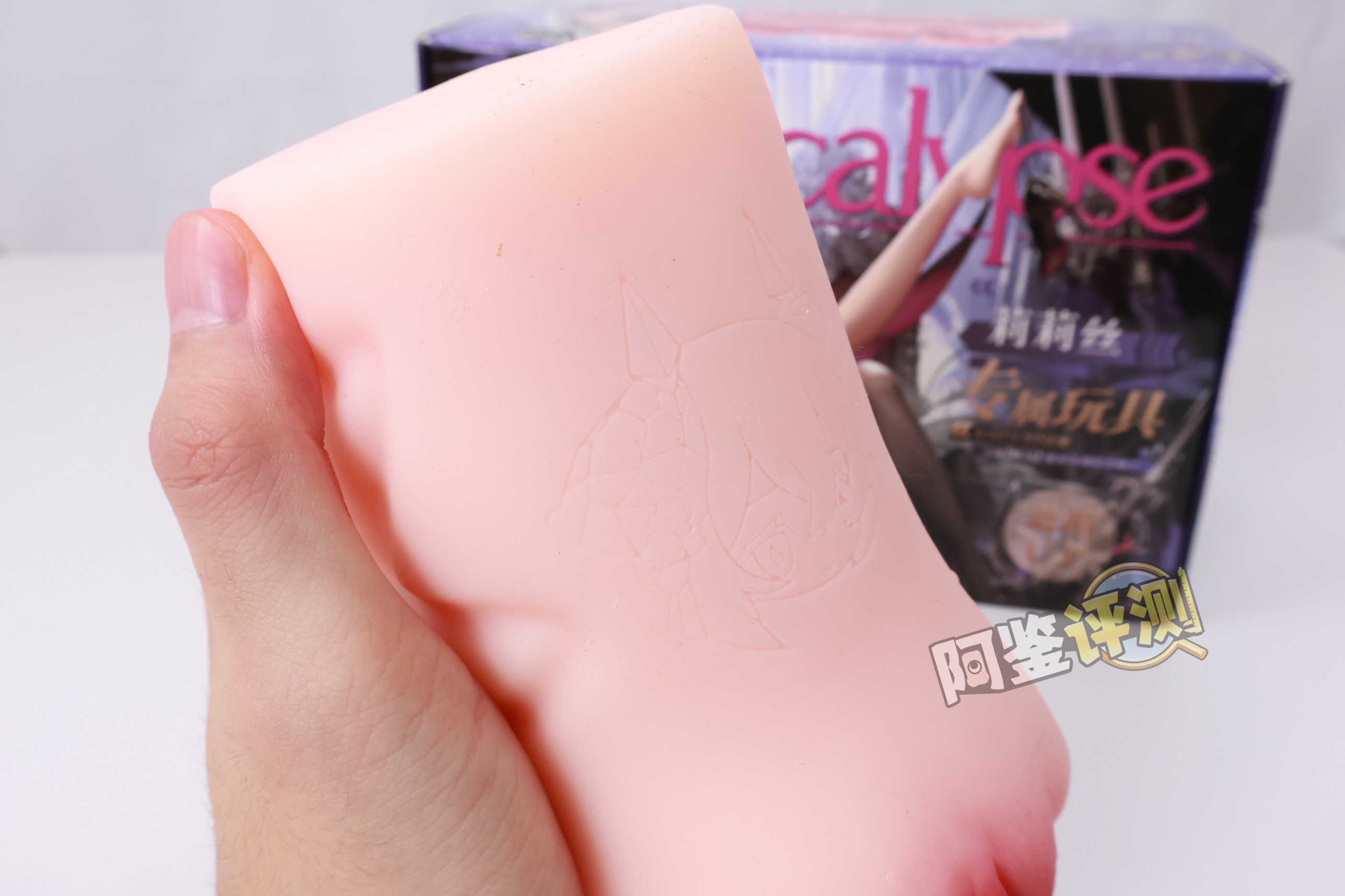 迷姬——“绯色回想—莉莉丝”评测！二次元手游联动飞机杯？竟然还有噱头拉满的破处设计...