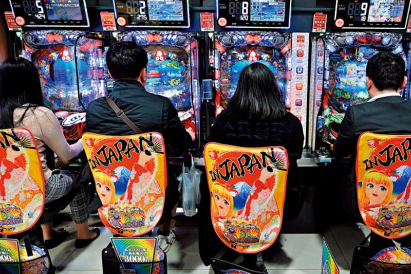 火炮——“绝顶激热”评测！牛牛向前冲！具有“随机性”的闯关型飞机杯！