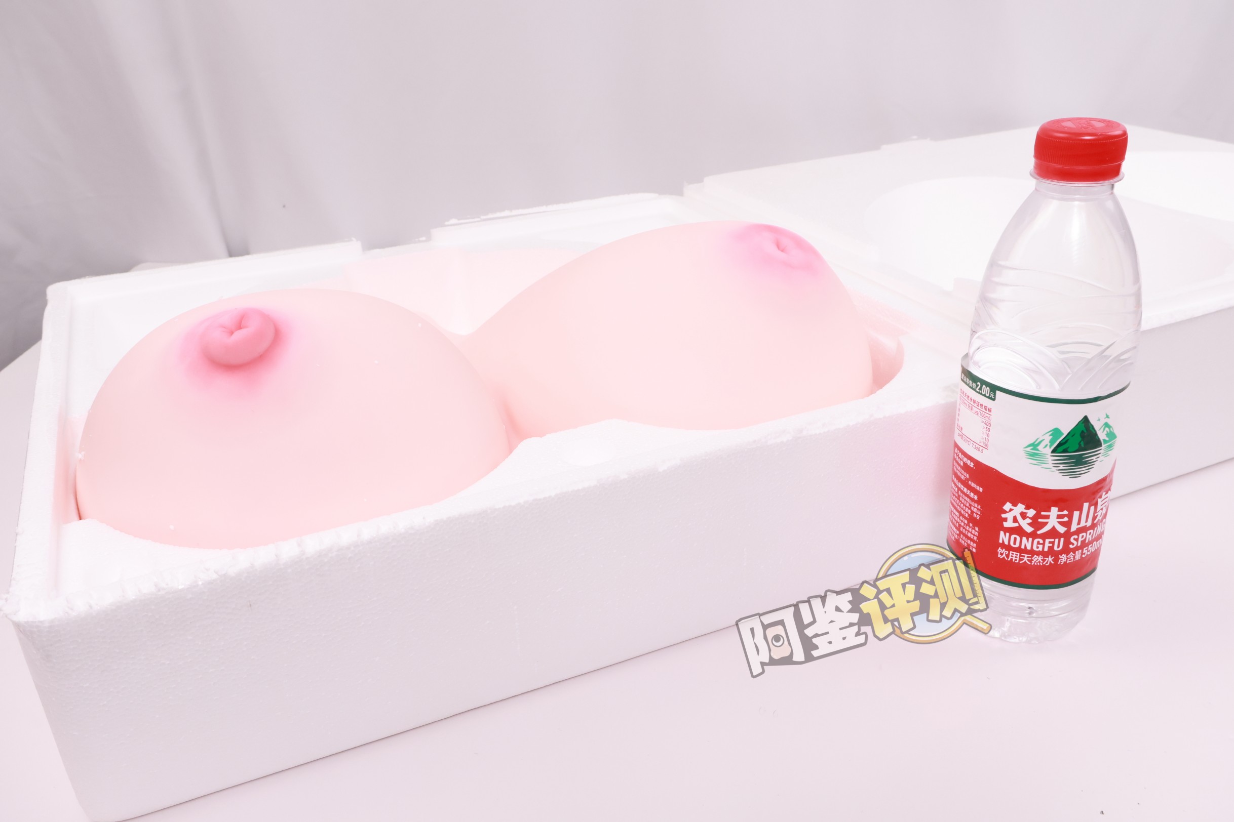 yokubou——“爆炸乳 OL”评测！无论是抚摸的手感，还是插入的使用感，都太糟糕了....