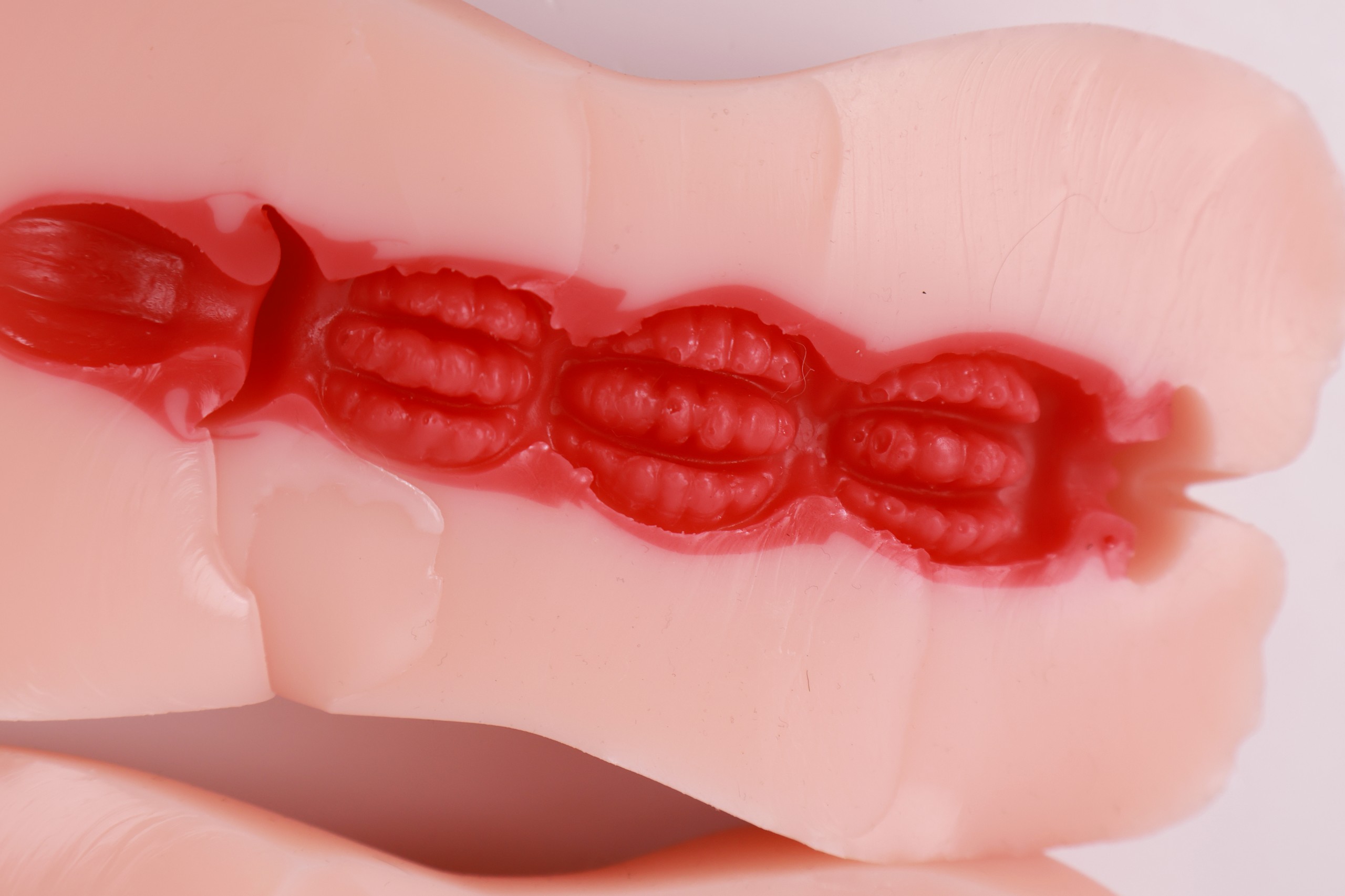 lovefactor——“职场魅魔”评测!在日本流行的剐蹭感设计,终于得到了一个厚实优质的"肉体"