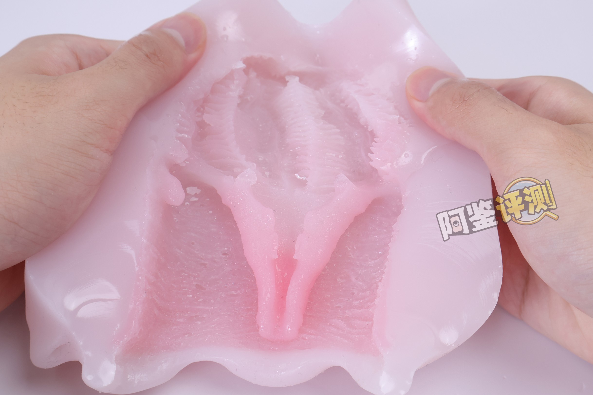 火炮——“ 颜面性器”评测!很有创意的设定,但是实际体验上完全没有体现出特点