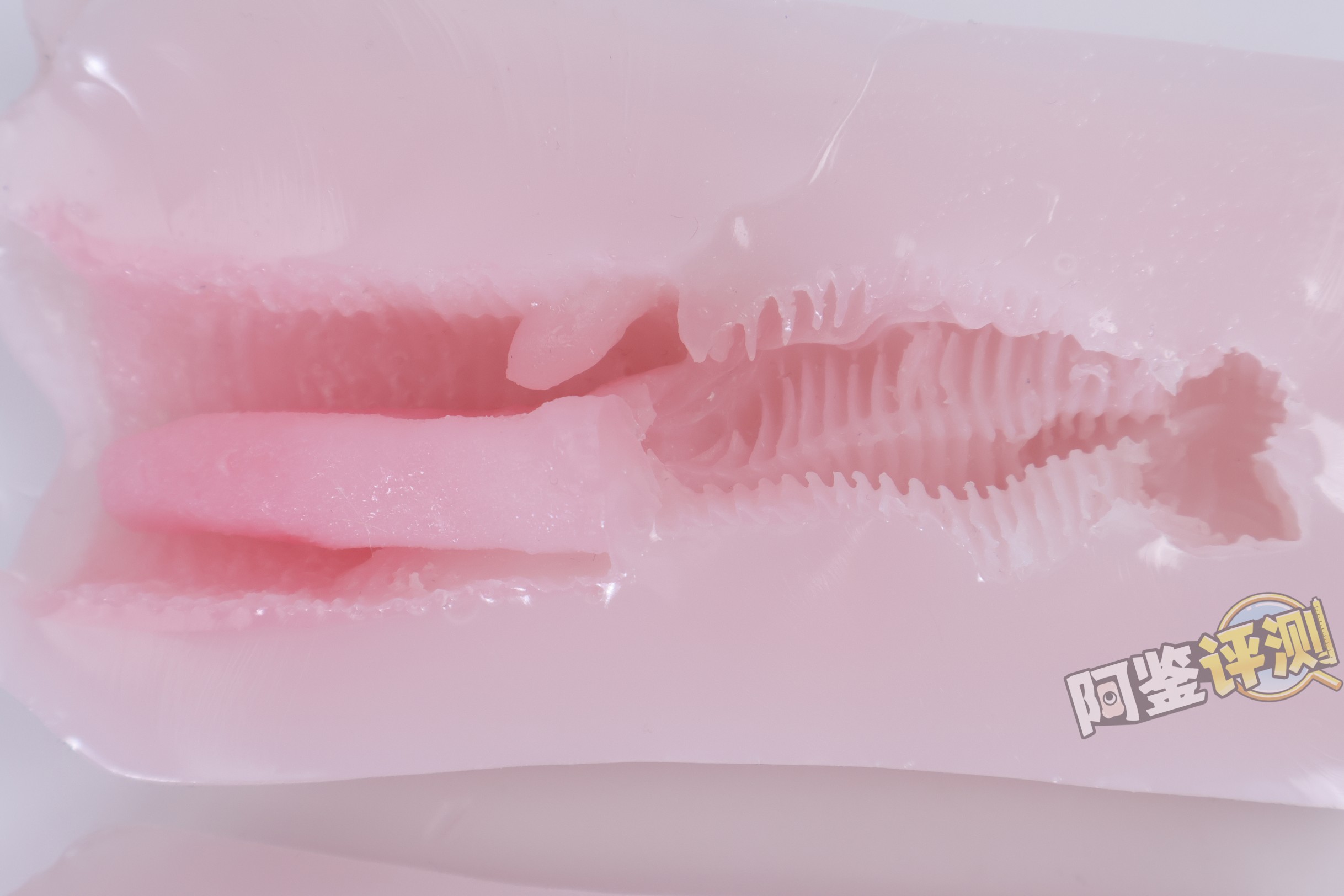 火炮——“ 颜面性器”评测!很有创意的设定,但是实际体验上完全没有体现出特点