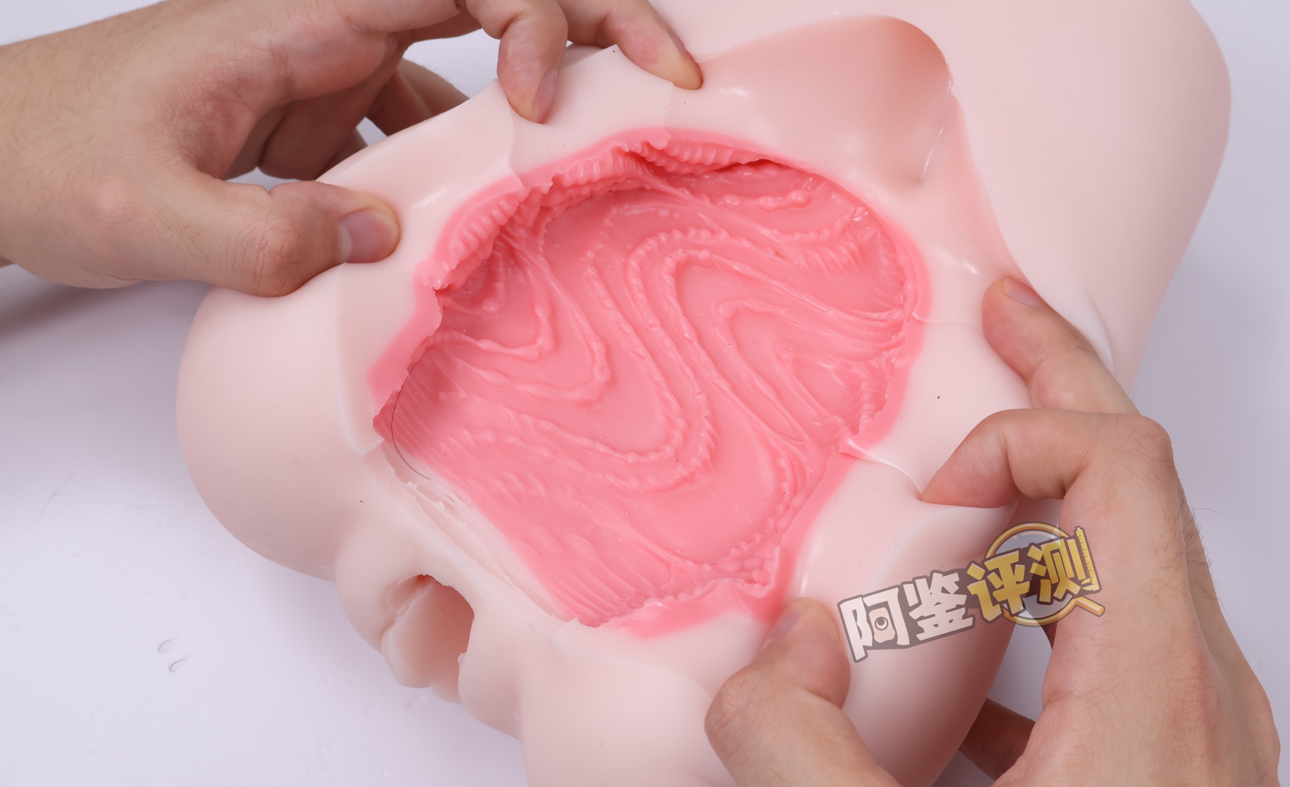 YOKUBOU——“贫乳兔娘”评测！通道体验很弱但重量拉满，方正小身体类别的高配版本！