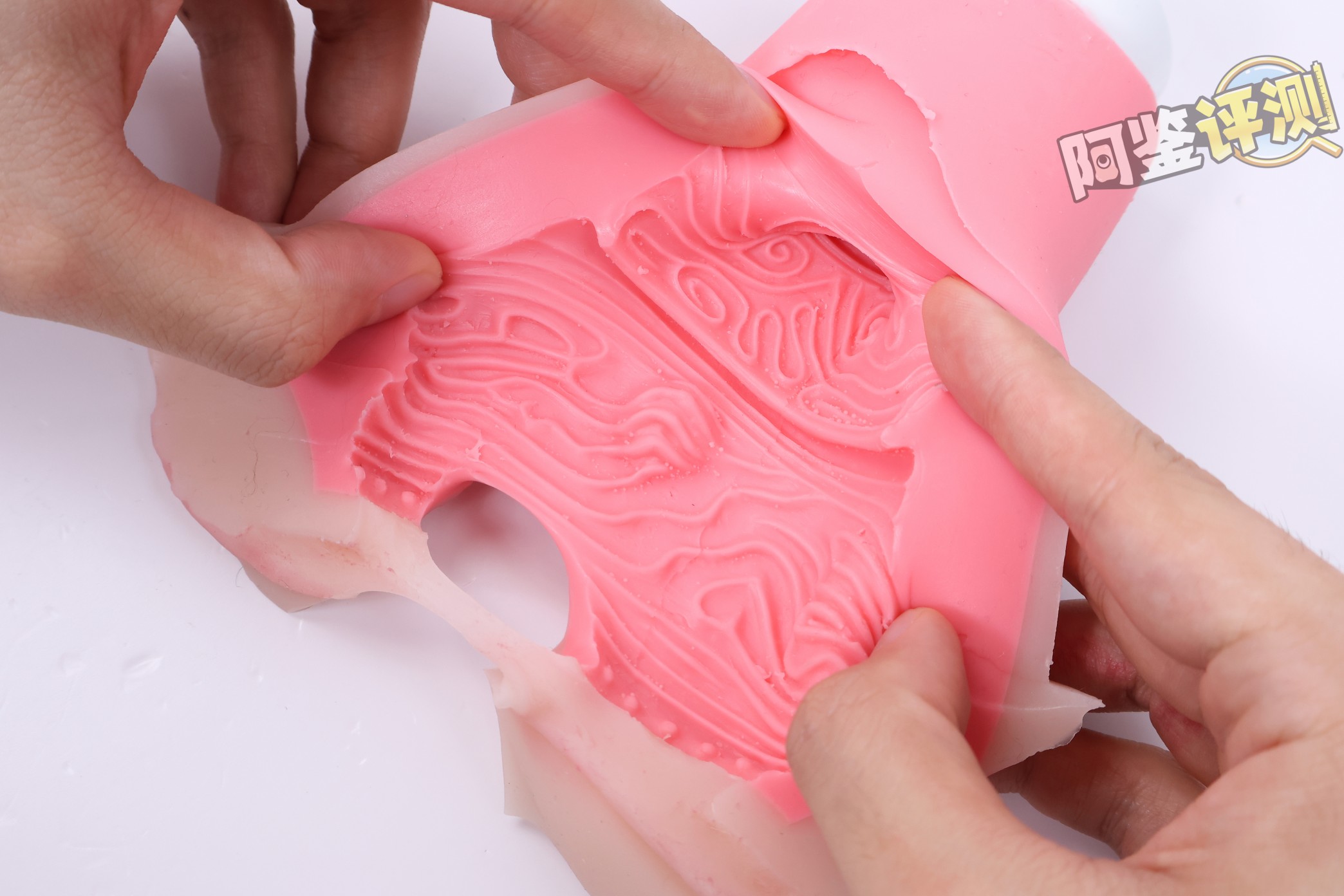 BONMOR——“纵腰精灵”评测！电动+大臀模？感觉像“弗兰肯斯坦”里的缝合怪一样的倒模...