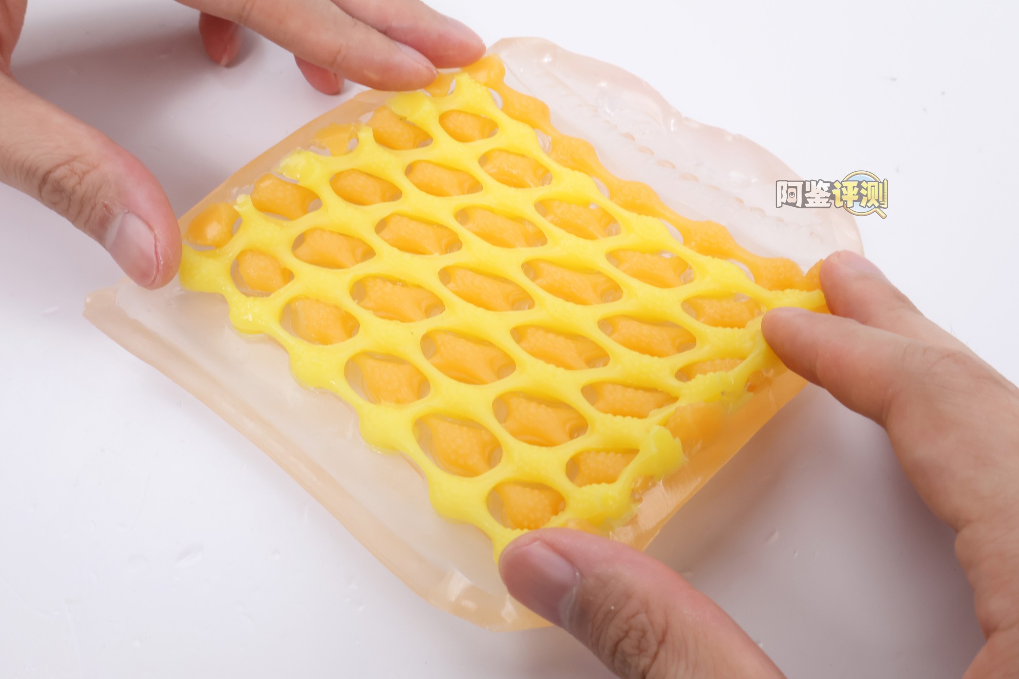 TENGA——“ARTE(凤梨派/香芋派)”评测！没想到最具复杂度的网状结构，竟然是在自慰套产品里找到？！