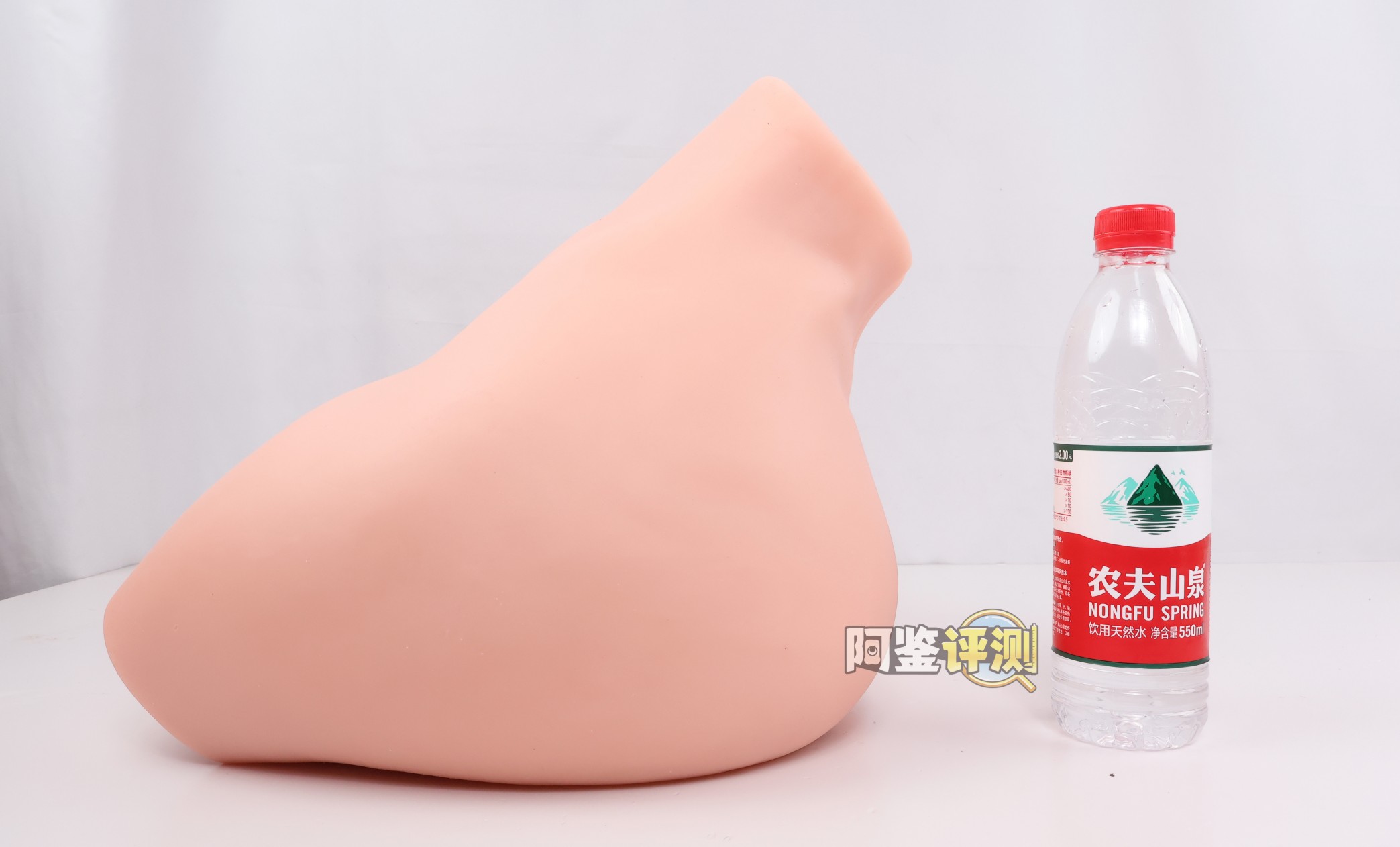 傲川——“臀娘”评测！专精趴式后入的超级大肉臀，床置“开大车”感觉的极致体现！