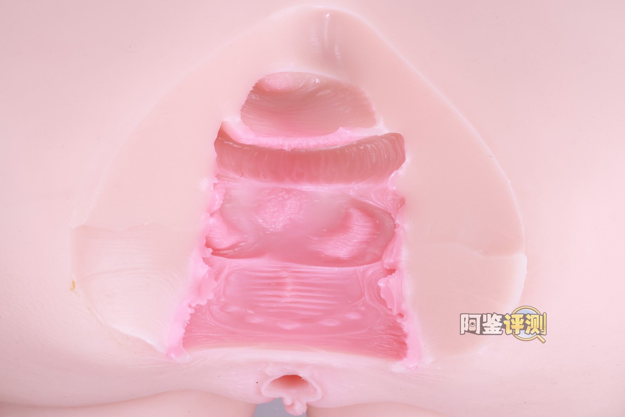 傲川——“臀娘”评测！专精趴式后入的超级大肉臀，床置“开大车”感觉的极致体现！