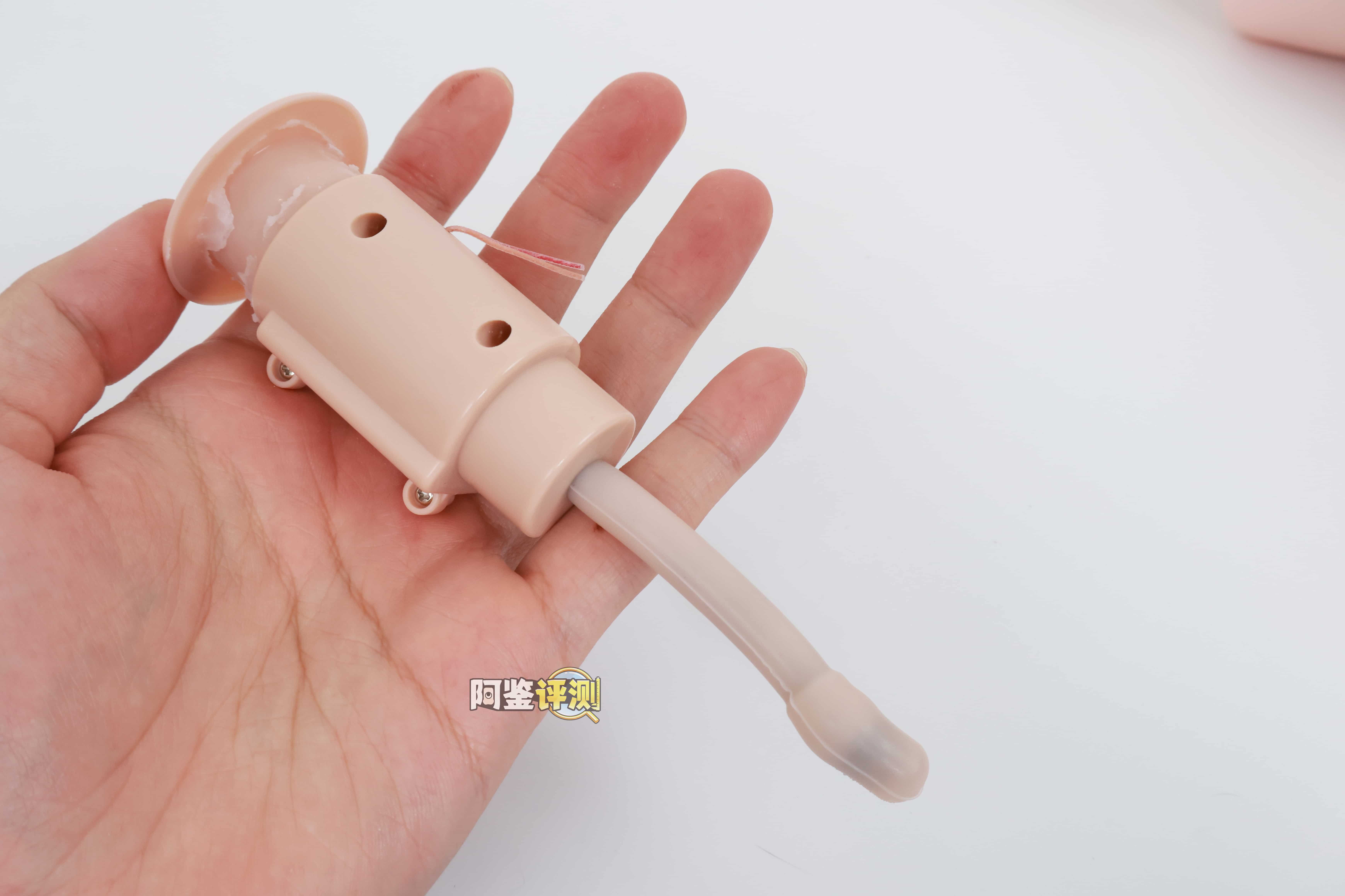 YUU——“饶舌辣妹”评测！噱头就是这个杯子的全部了.....像搞笑玩具一样毫无实用性的产品