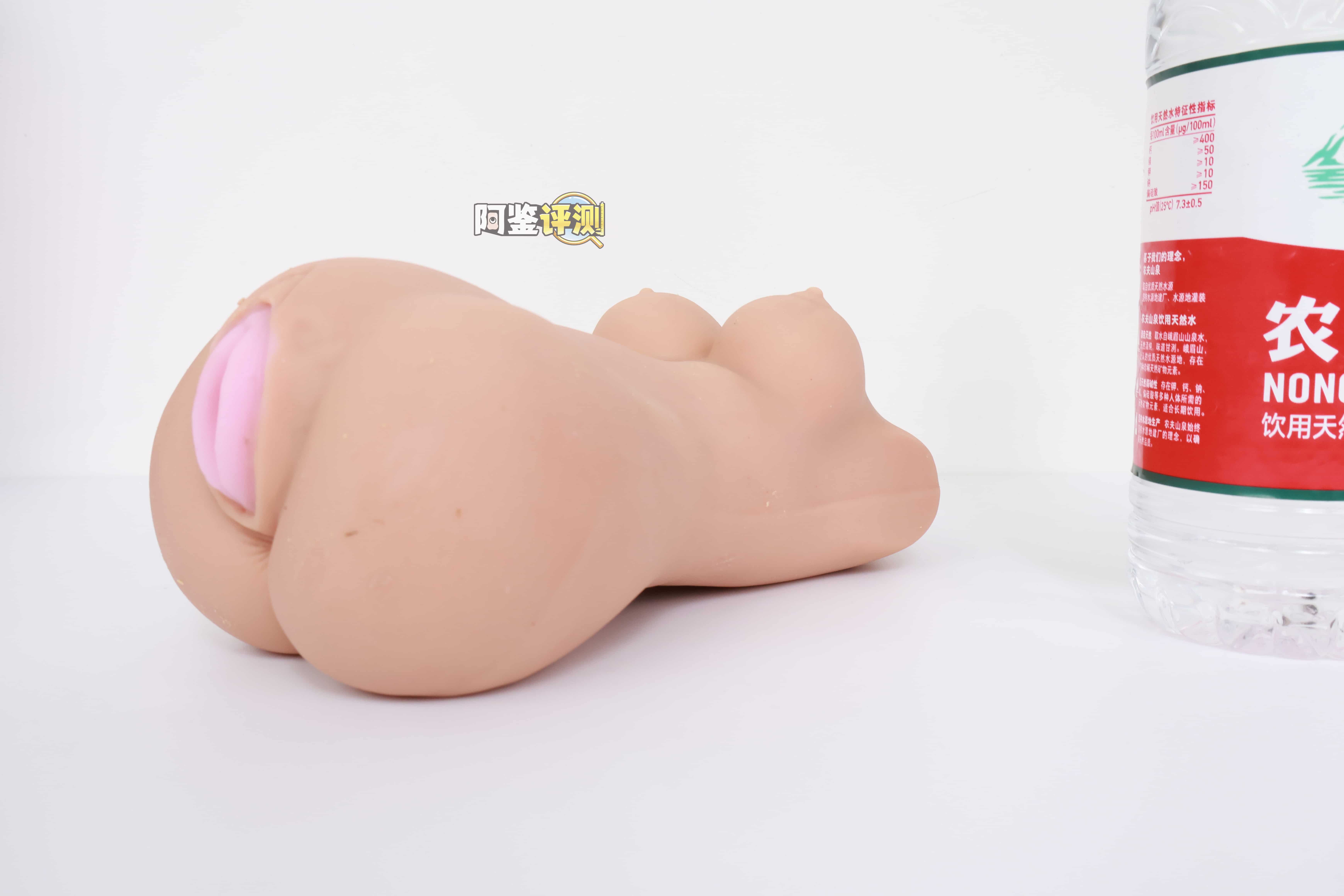 魔眼——“超丰满辣妹”评测！我用过最精致细腻的剐蹭纹理，却被粗糙的外形破坏掉了...