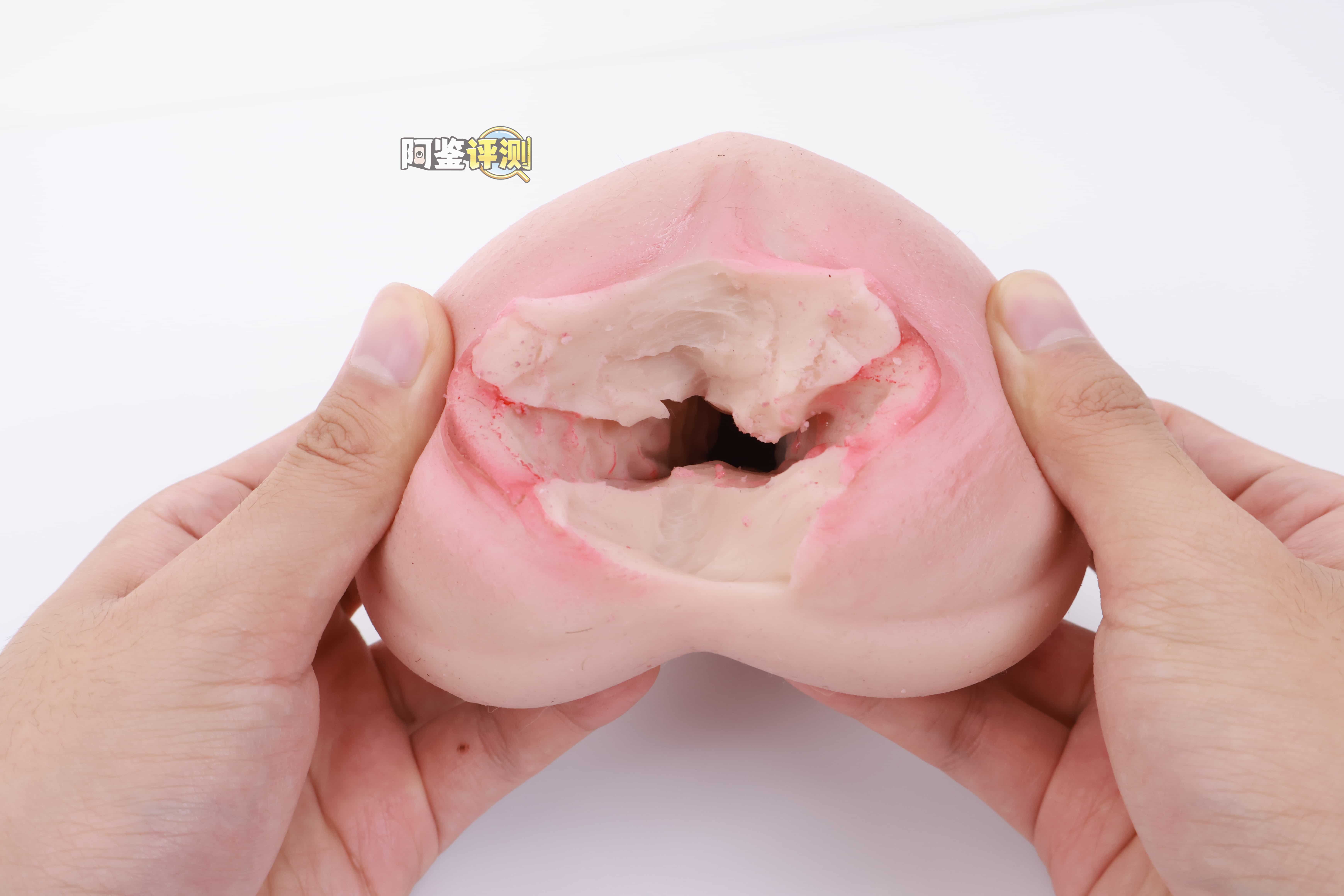 YUU——“极乐蜜壶”评测！使用硅胶材质制作而成的飞机杯，似乎没有我想象中那么难以使用