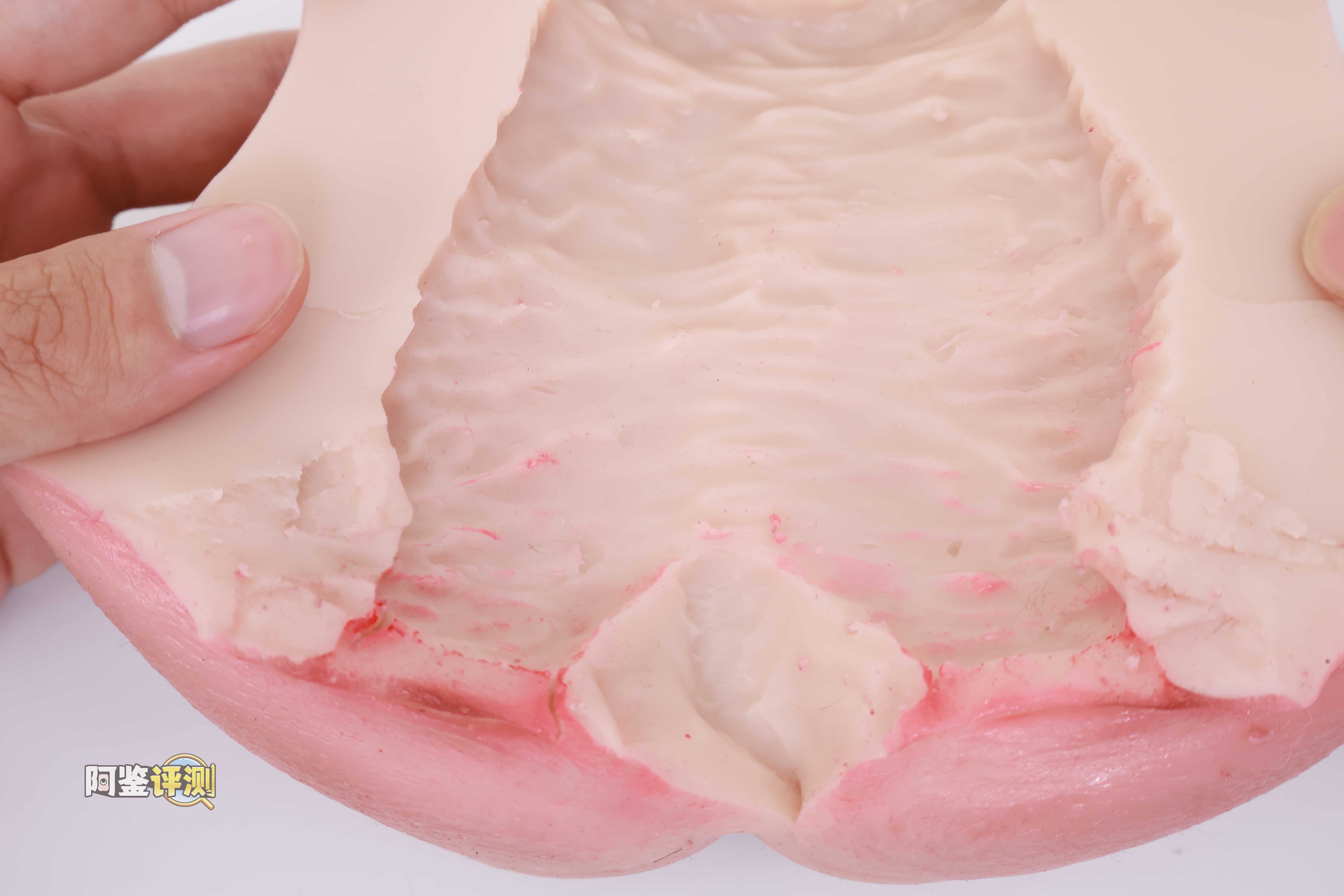 YUU——“极乐蜜壶”评测！使用硅胶材质制作而成的飞机杯，似乎没有我想象中那么难以使用