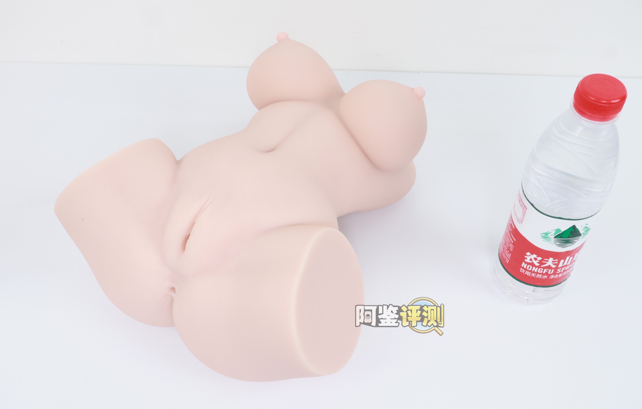 yokubou——“火热应援团（半身）”评测！小臀模前作的延续半身款，终于有一款带软胸的小身体了！