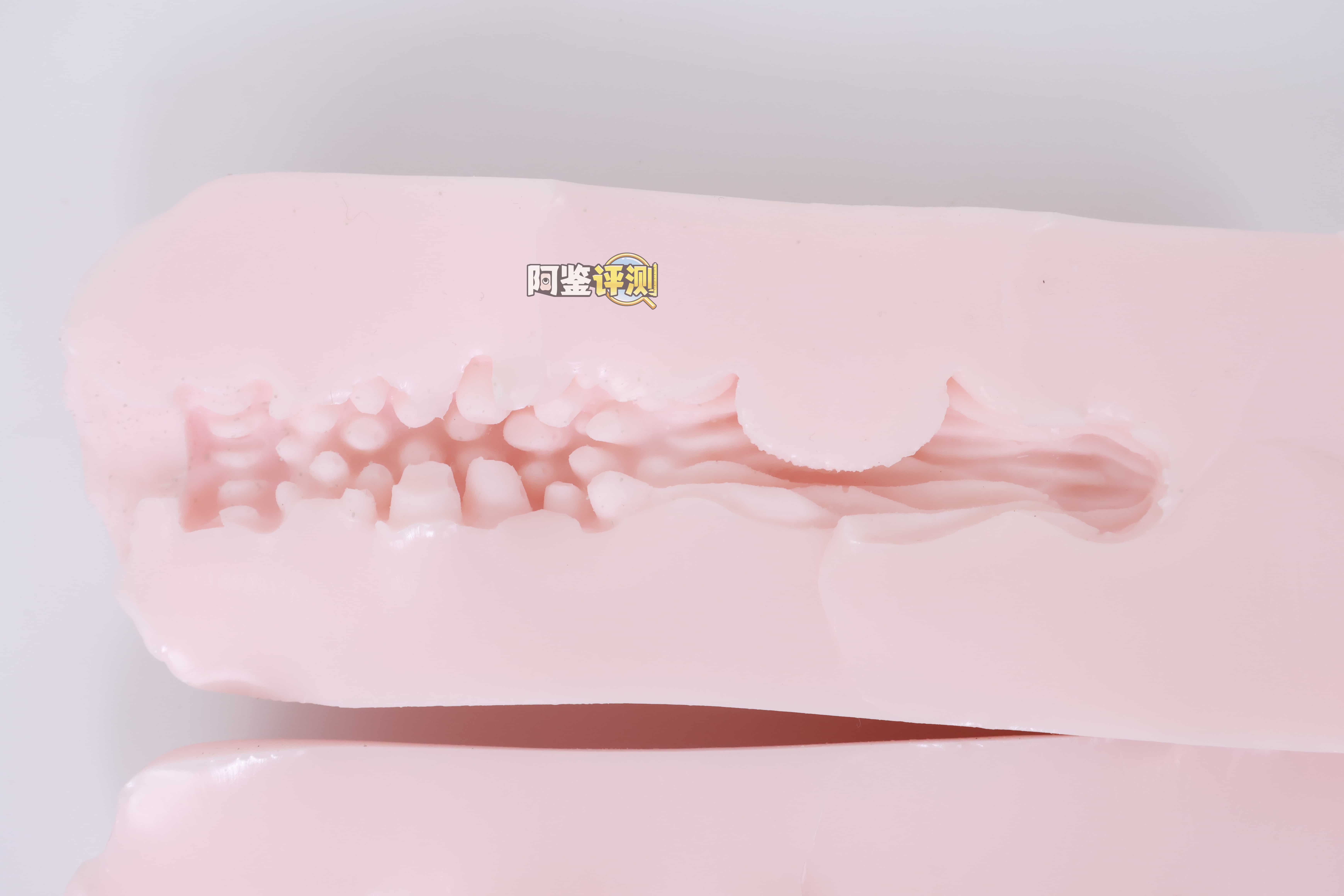 MODE——“纯白花嫁”评测！这样极端的“硬+窄”的设计，简直是专门设计给牛牛的刑具...