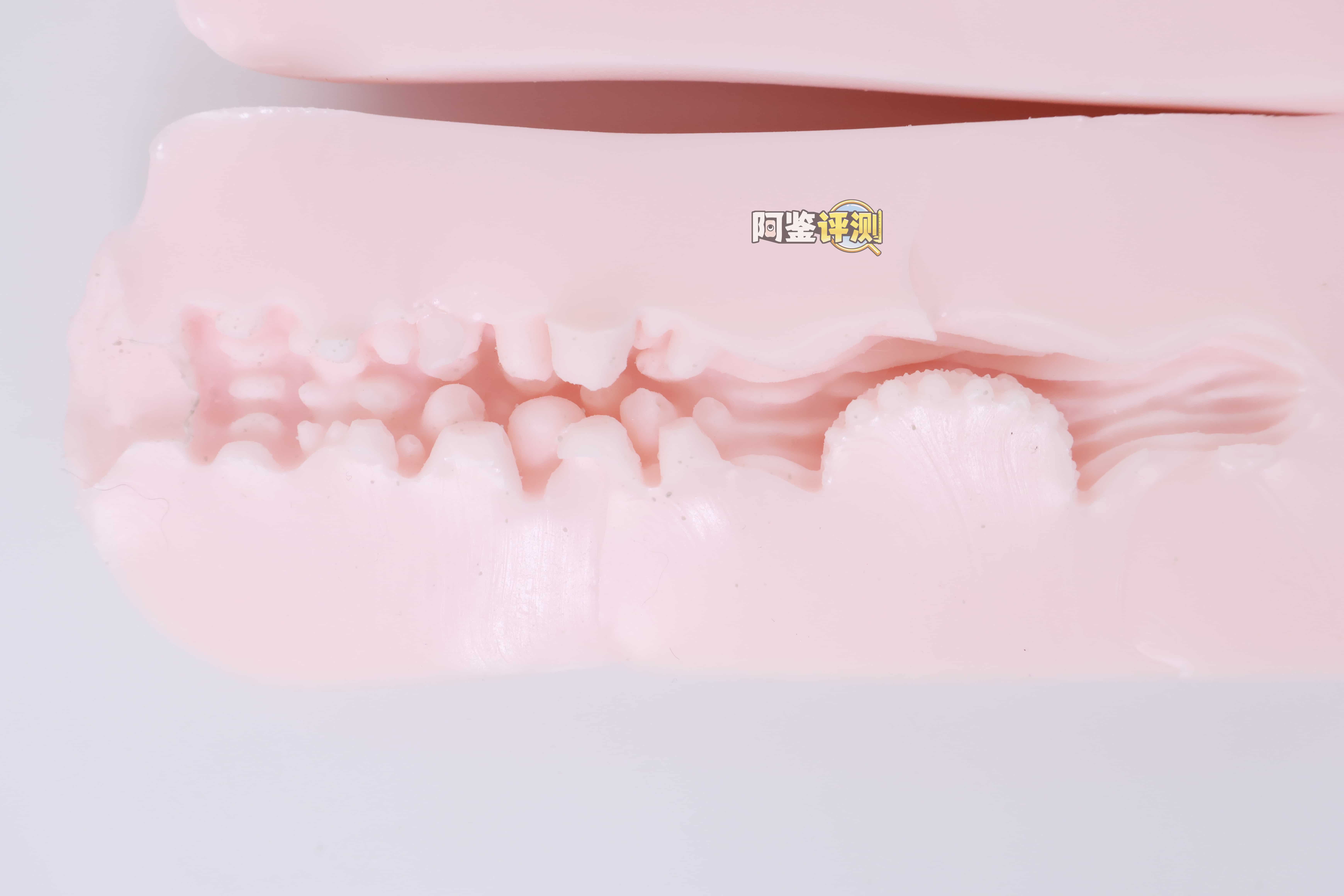 MODE——“纯白花嫁”评测！这样极端的“硬+窄”的设计，简直是专门设计给牛牛的刑具...