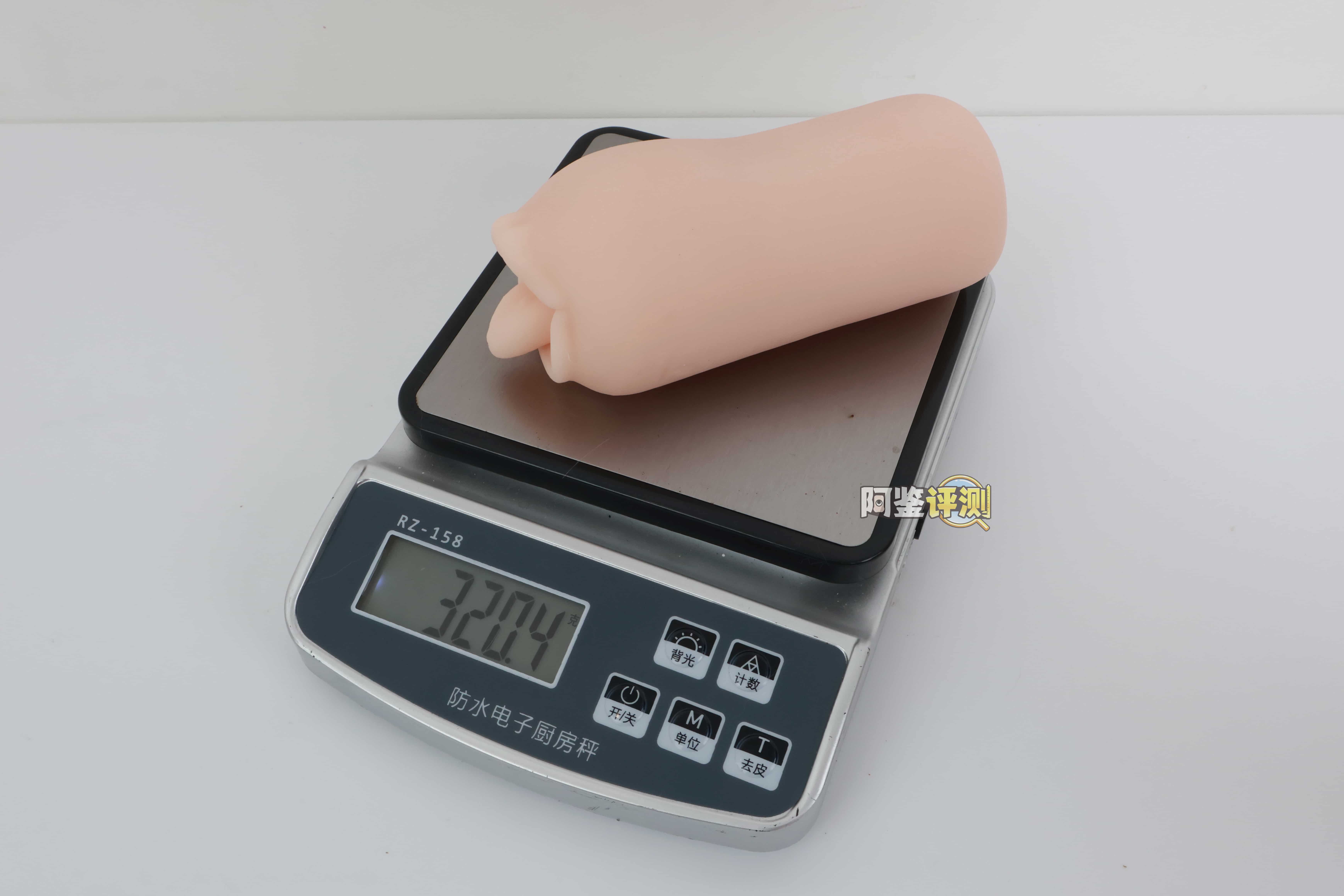 A-one——"长舌辣妹"评测!超级光滑的平整长舌头,刺激度实在是太低了