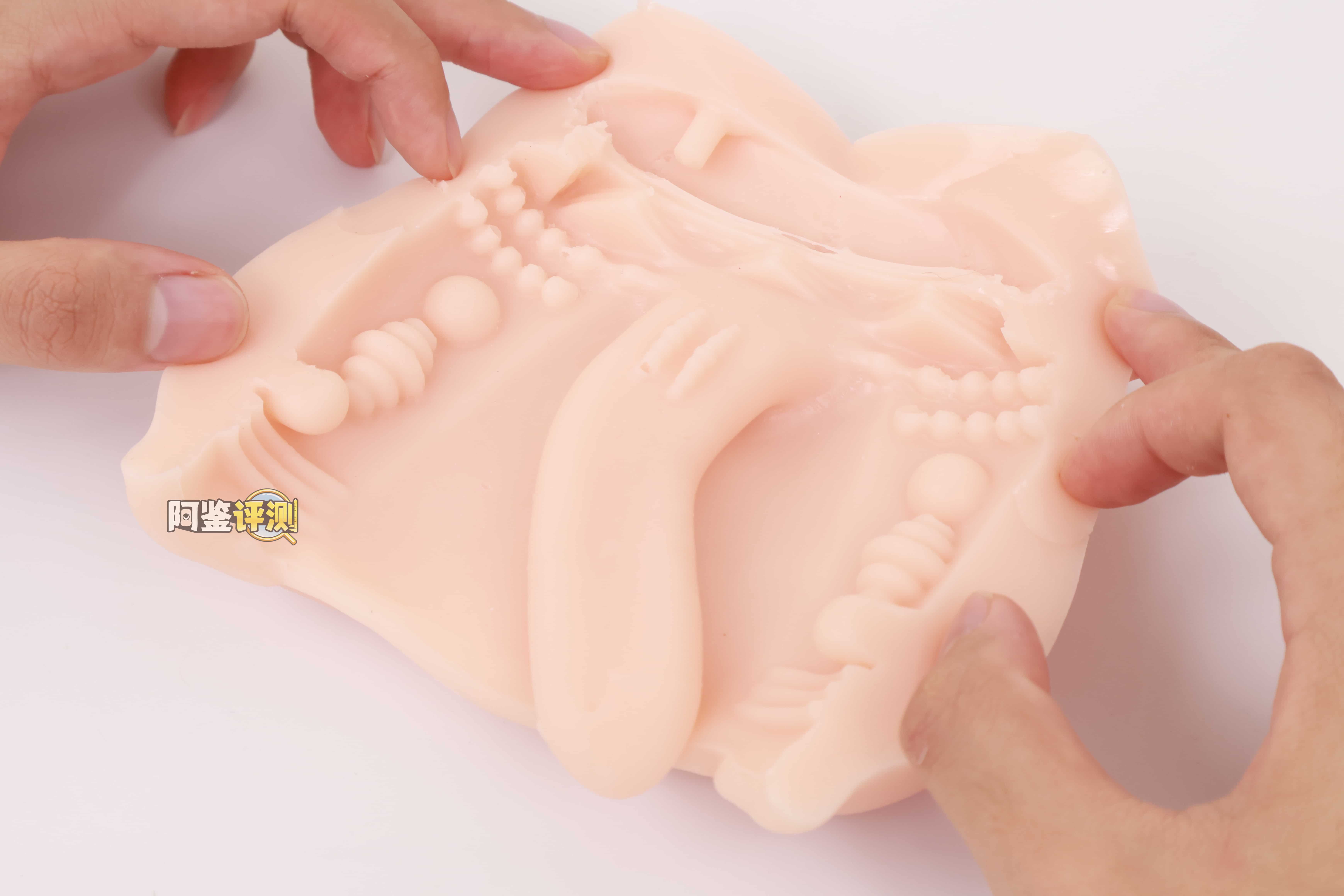 A-one——"长舌辣妹"评测!超级光滑的平整长舌头,刺激度实在是太低了