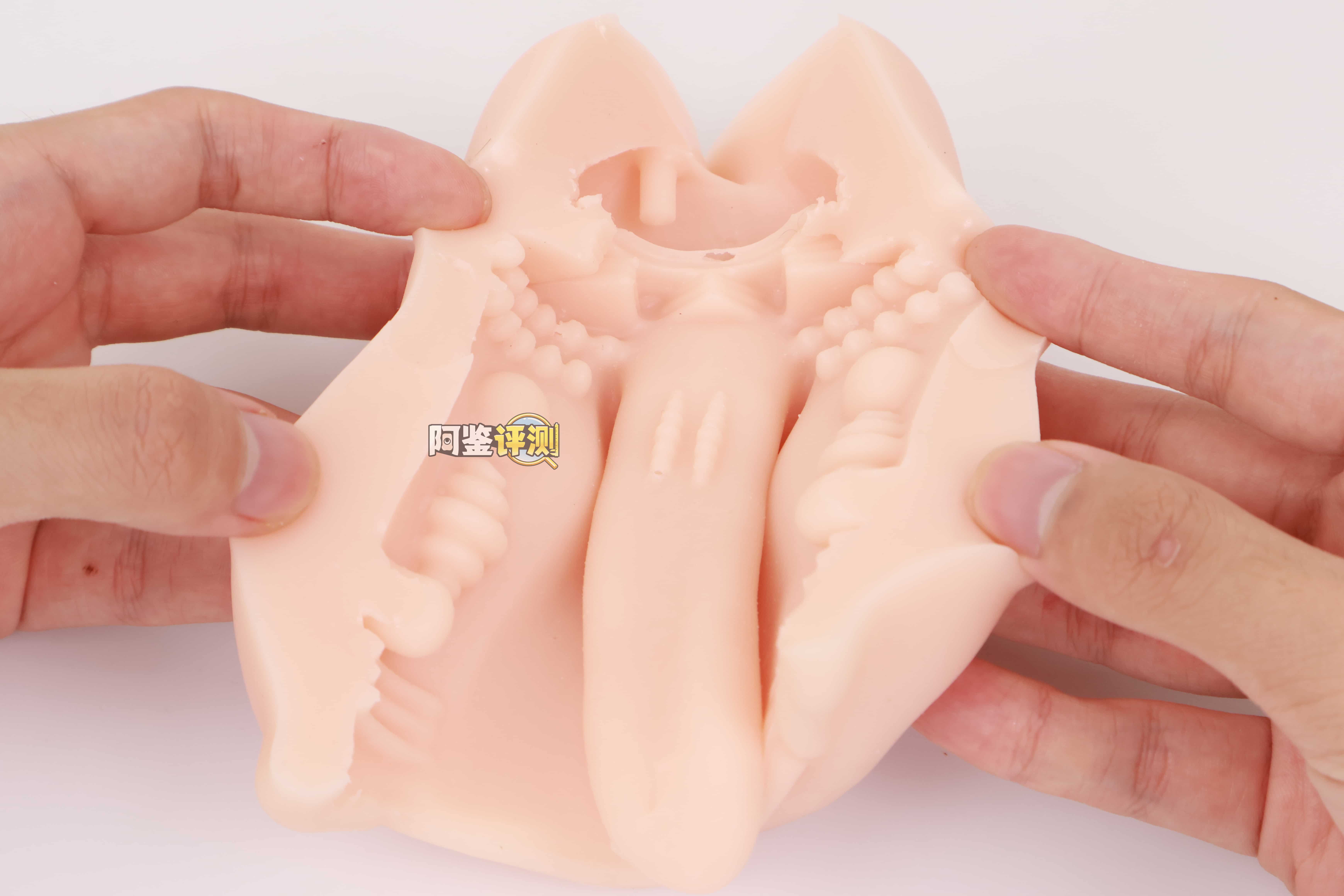 A-one——"长舌辣妹"评测！超级光滑的平整长舌头，刺激度实在是太低了