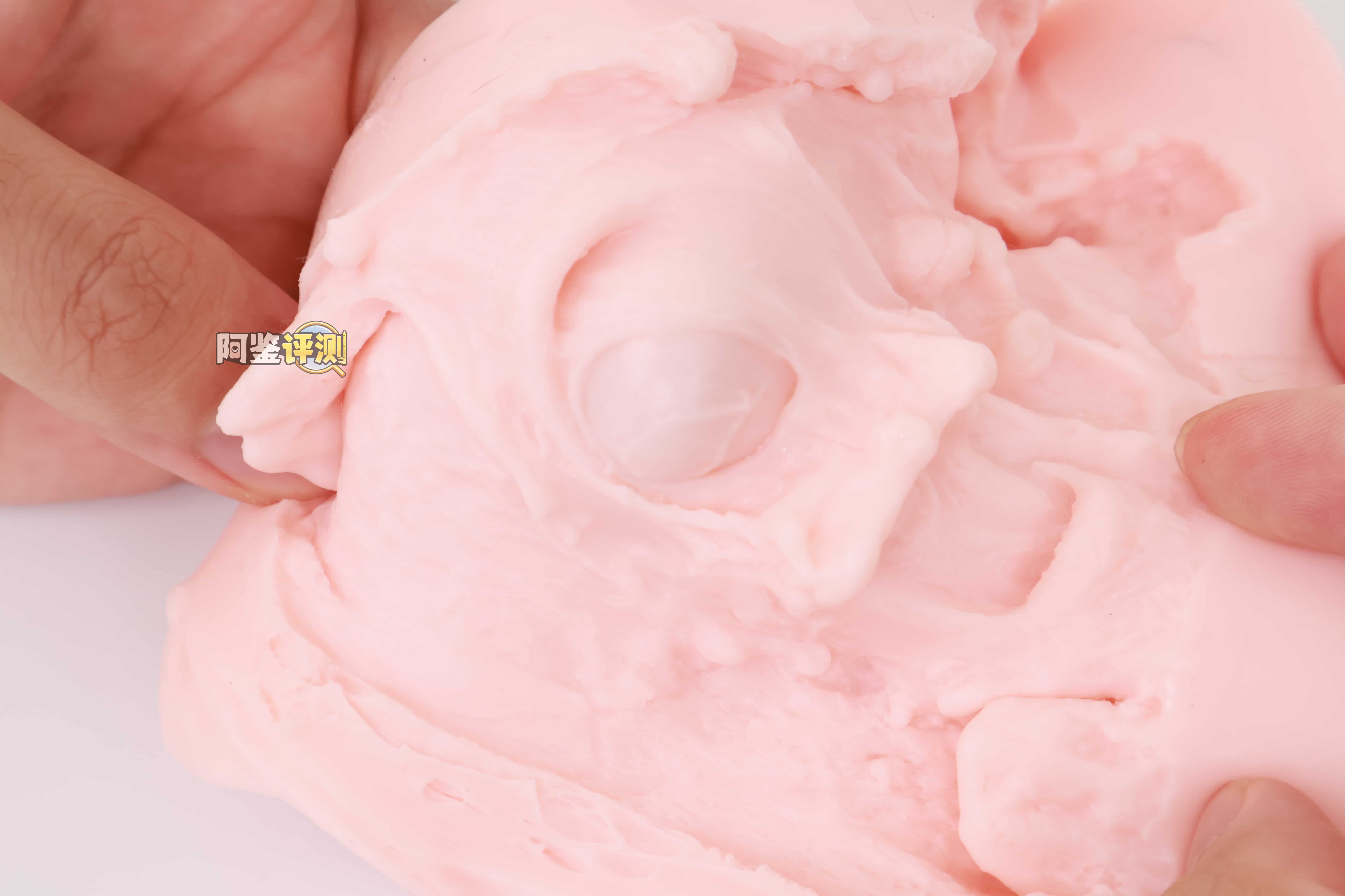 魔眼——"露露碳"评测！以猎奇画风和奇妙主题著称的魔眼，怎么突然做起了女优联名款？