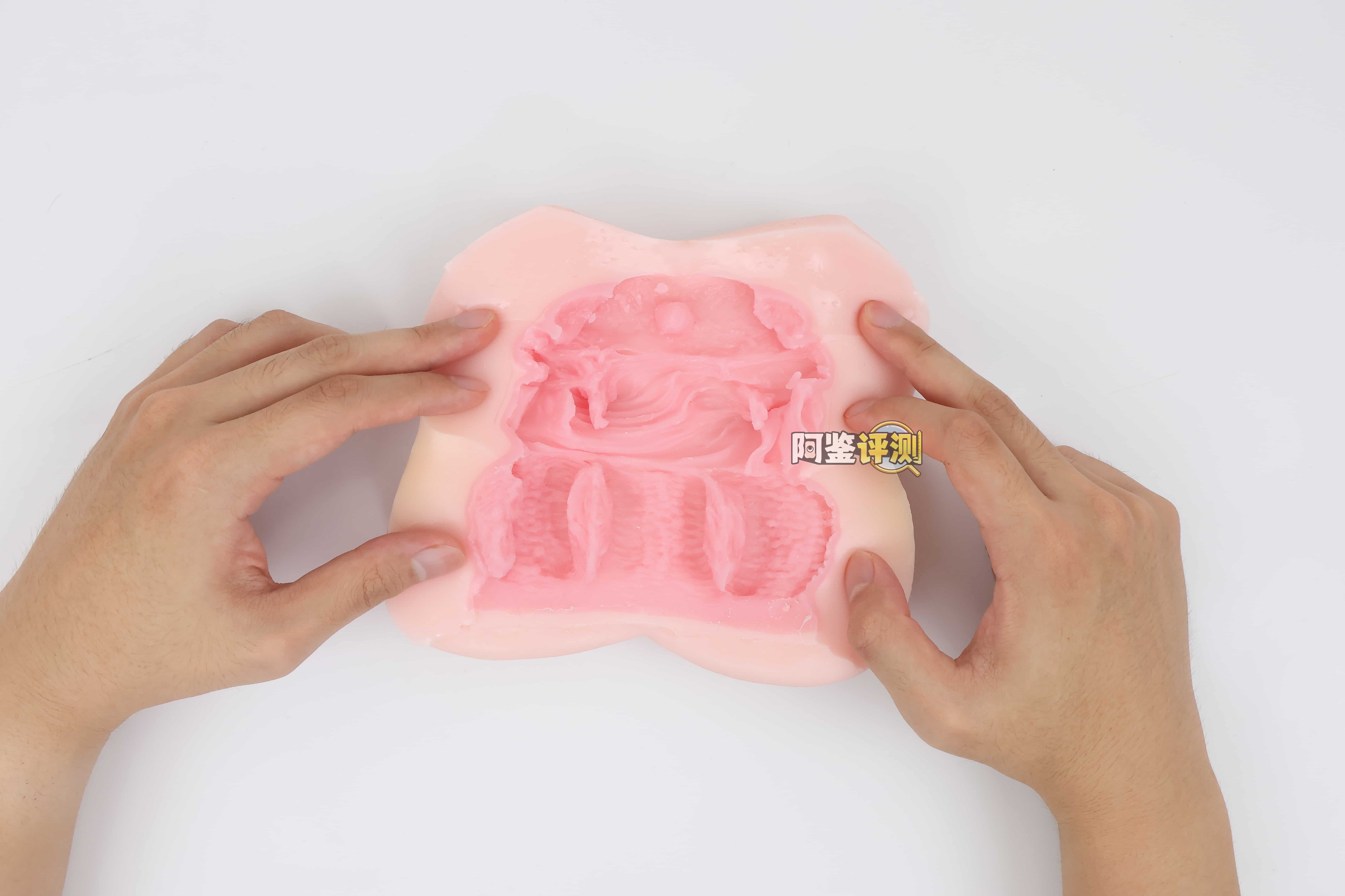 魔眼——"acme hacks（软）"评测！超猎奇的结构用起来居然是丝滑的仿真感，不过大开口的设计露出来的油太多了