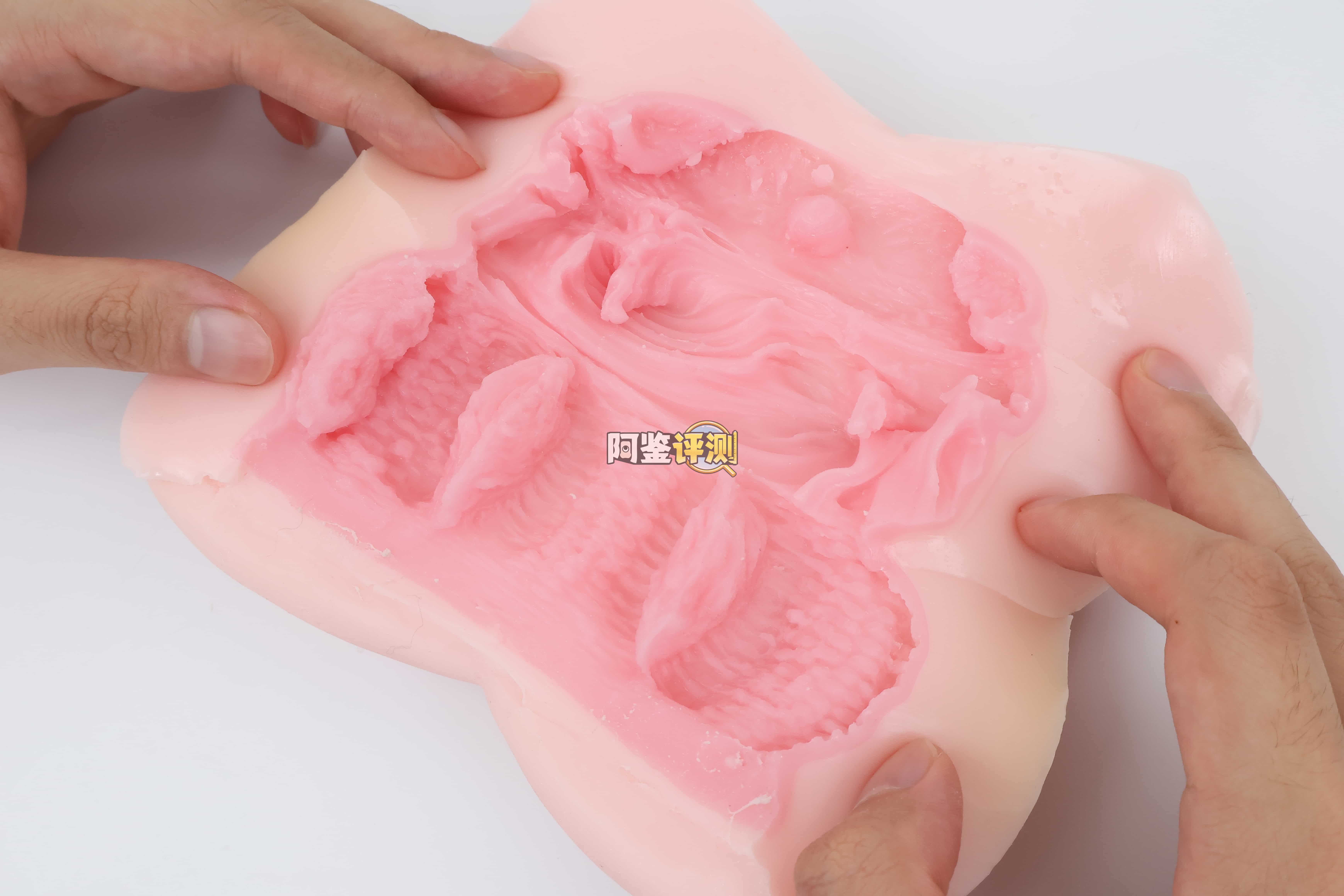 魔眼——"acme hacks（软）"评测！超猎奇的结构用起来居然是丝滑的仿真感，不过大开口的设计露出来的油太多了