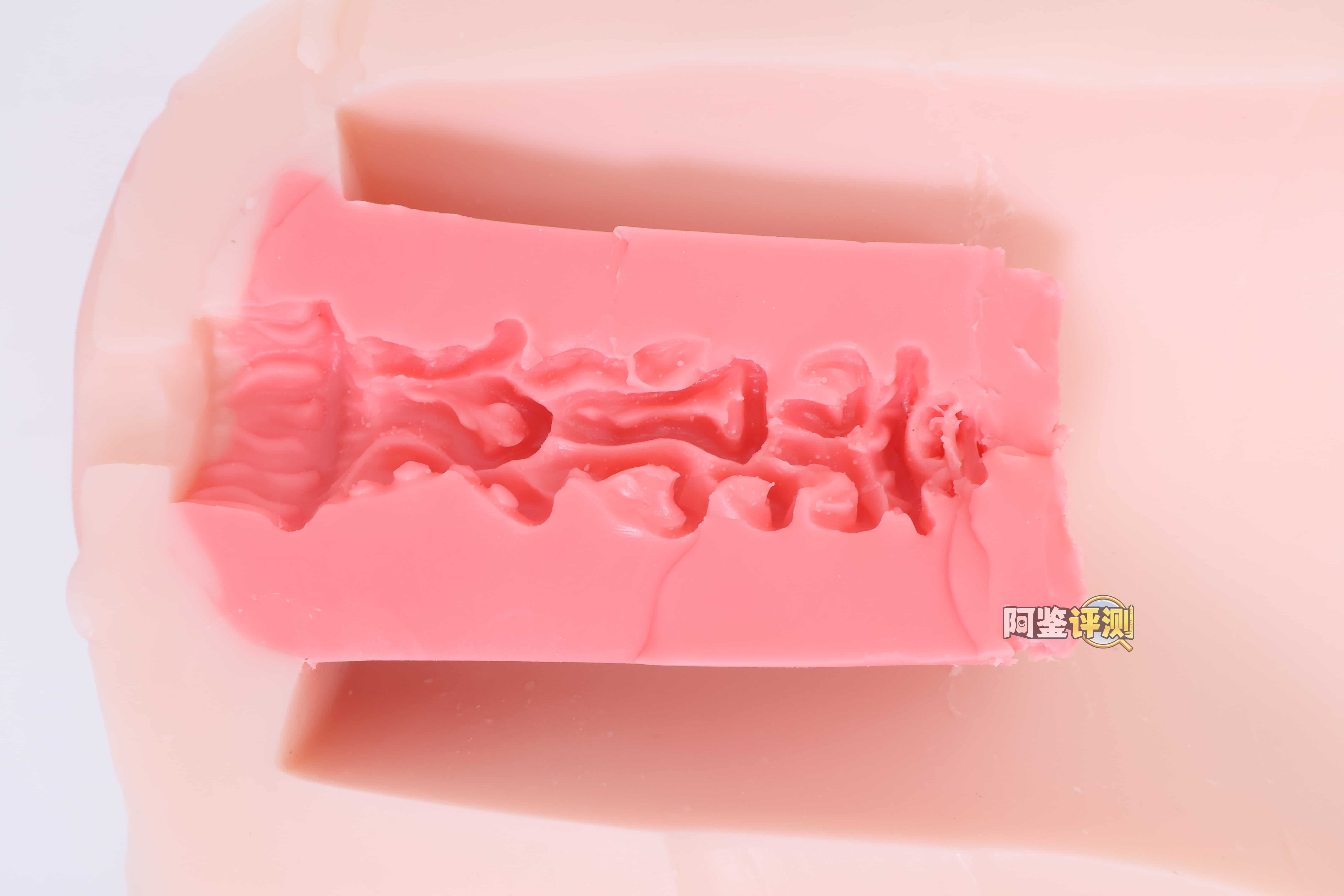 YUU——“内伸缩樱乃酱”评测！胖乎乎的传统派活塞型电动杯，能力综合但是缺乏亮点