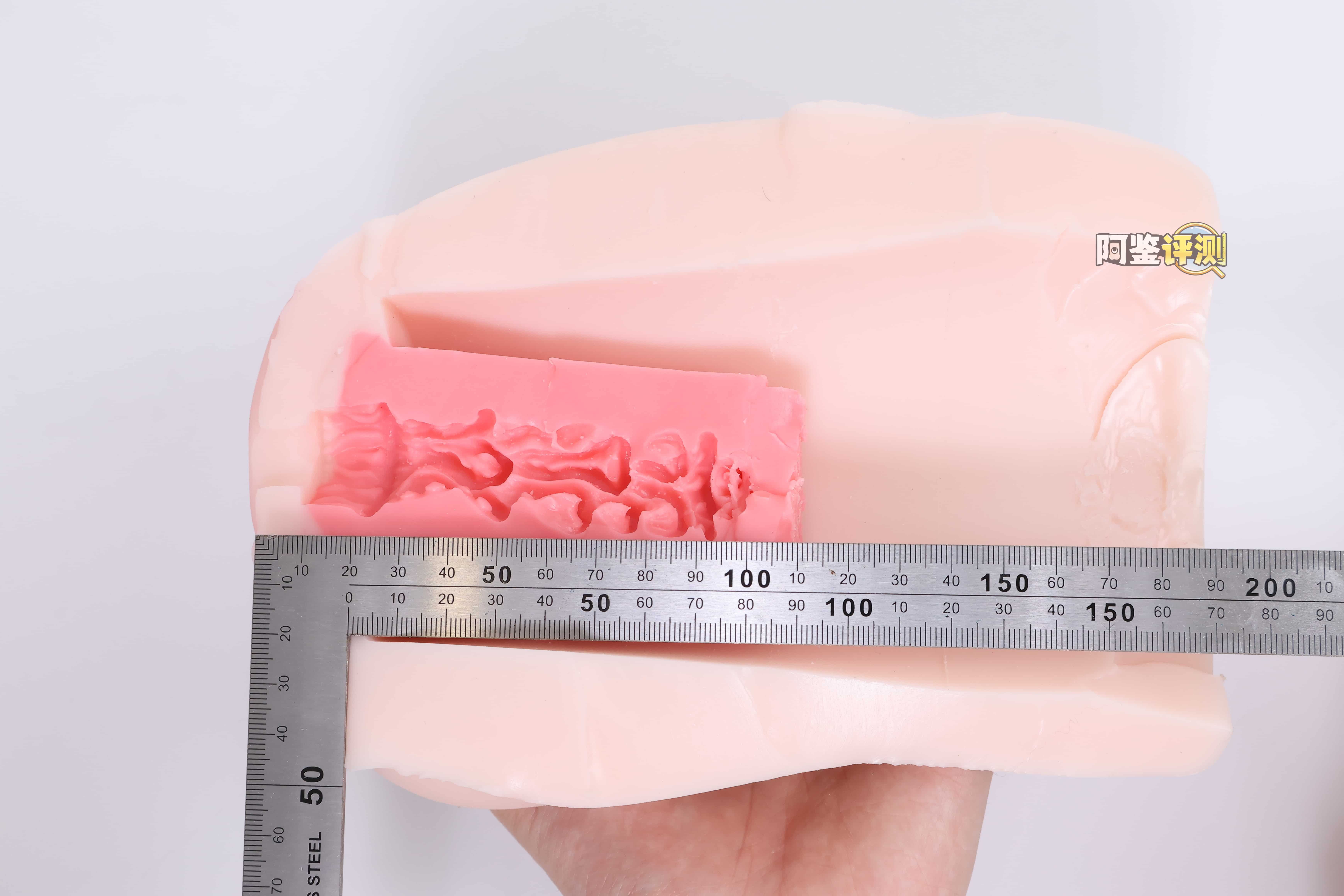 YUU——“内伸缩樱乃酱”评测！胖乎乎的传统派活塞型电动杯，能力综合但是缺乏亮点