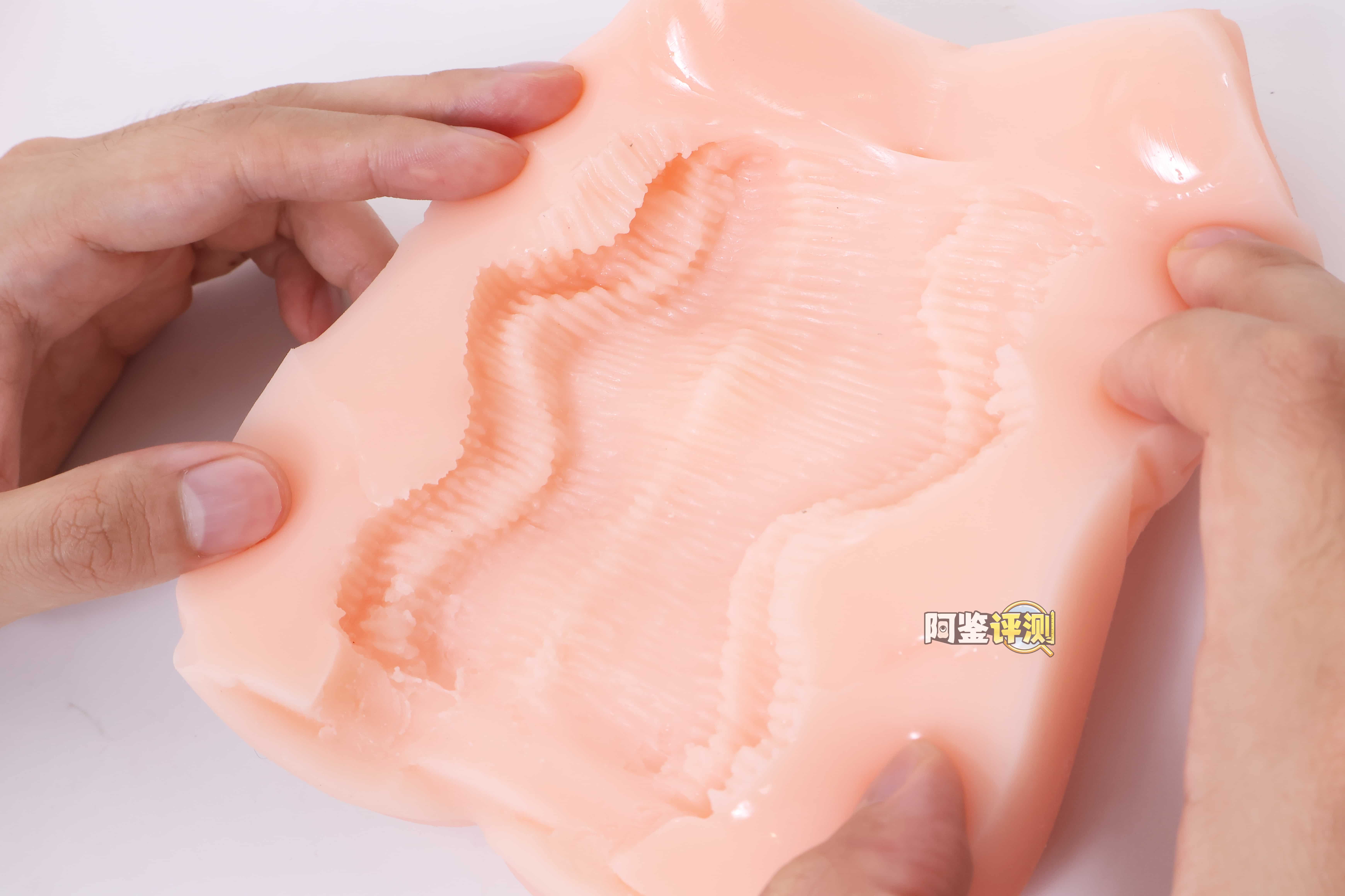 汤马托易士——”制服美少女”评测！充满棱角和剐蹭的脂软慢玩，也是别有一番风味！