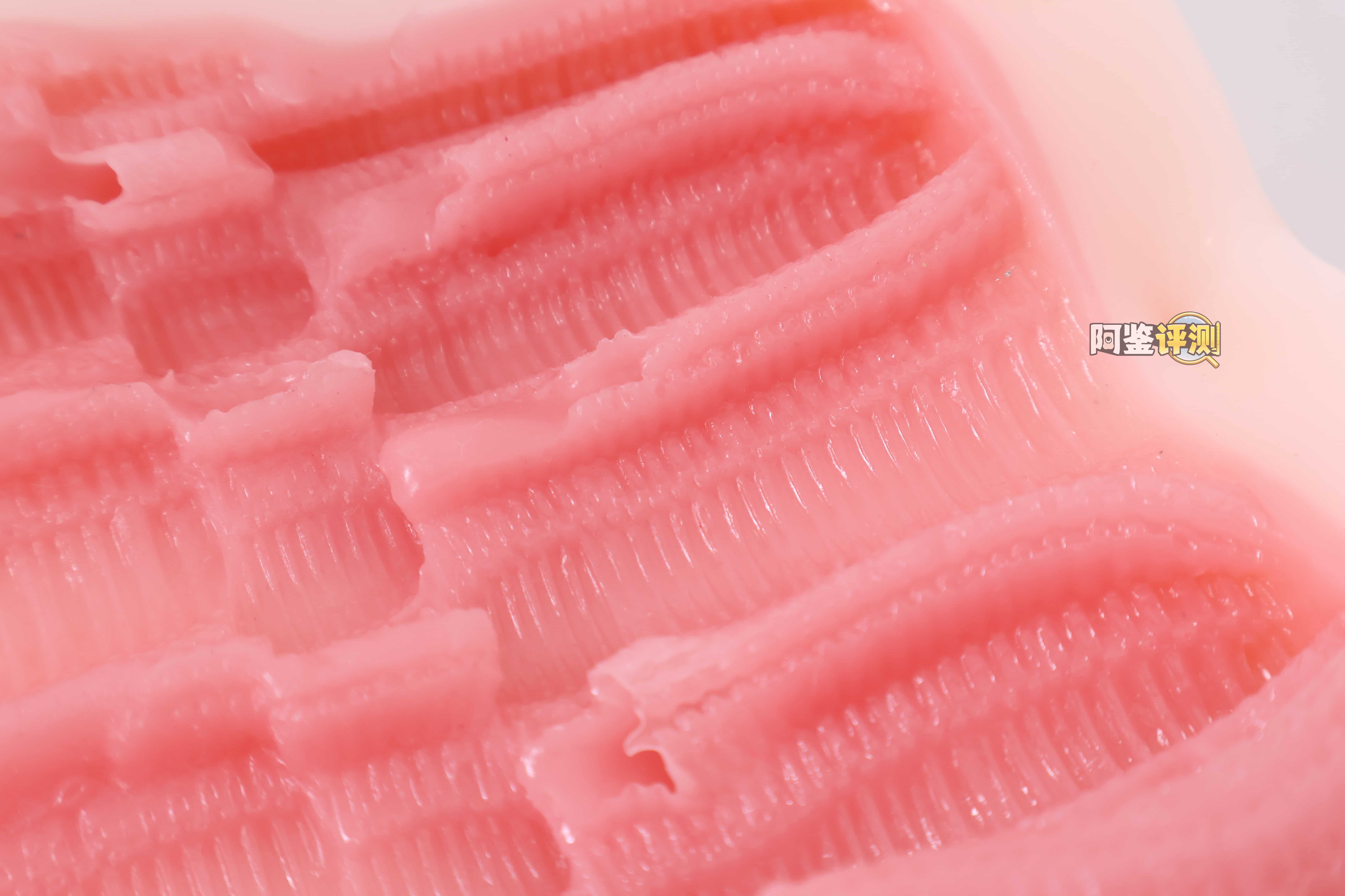 魔眼——”反转五重奏”评测！舒适丝滑的纵向立体感，但内部空间太大导致包裹并不好