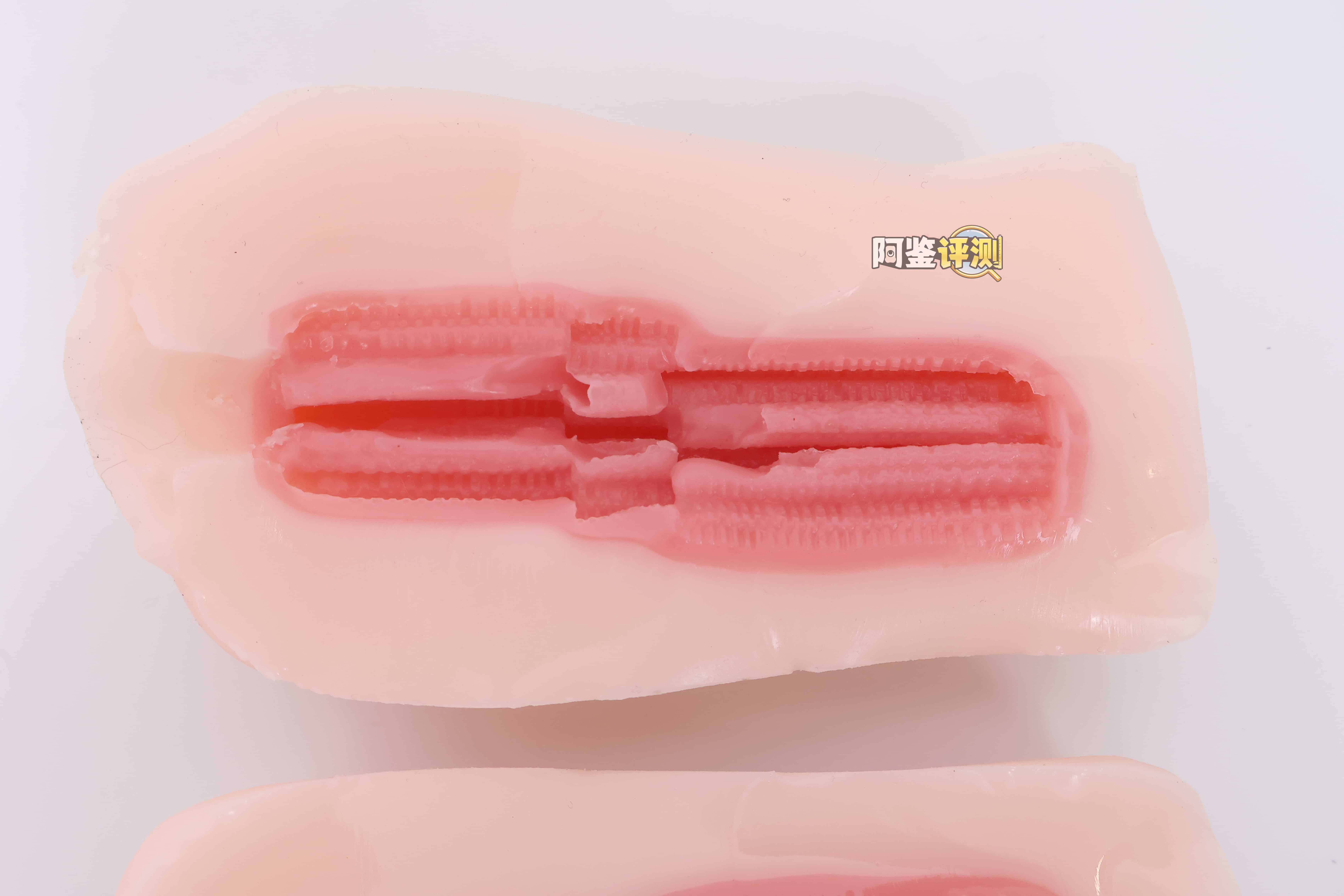 魔眼——”反转五重奏”评测!舒适丝滑的纵向立体感,但内部空间太大导致包裹并不好