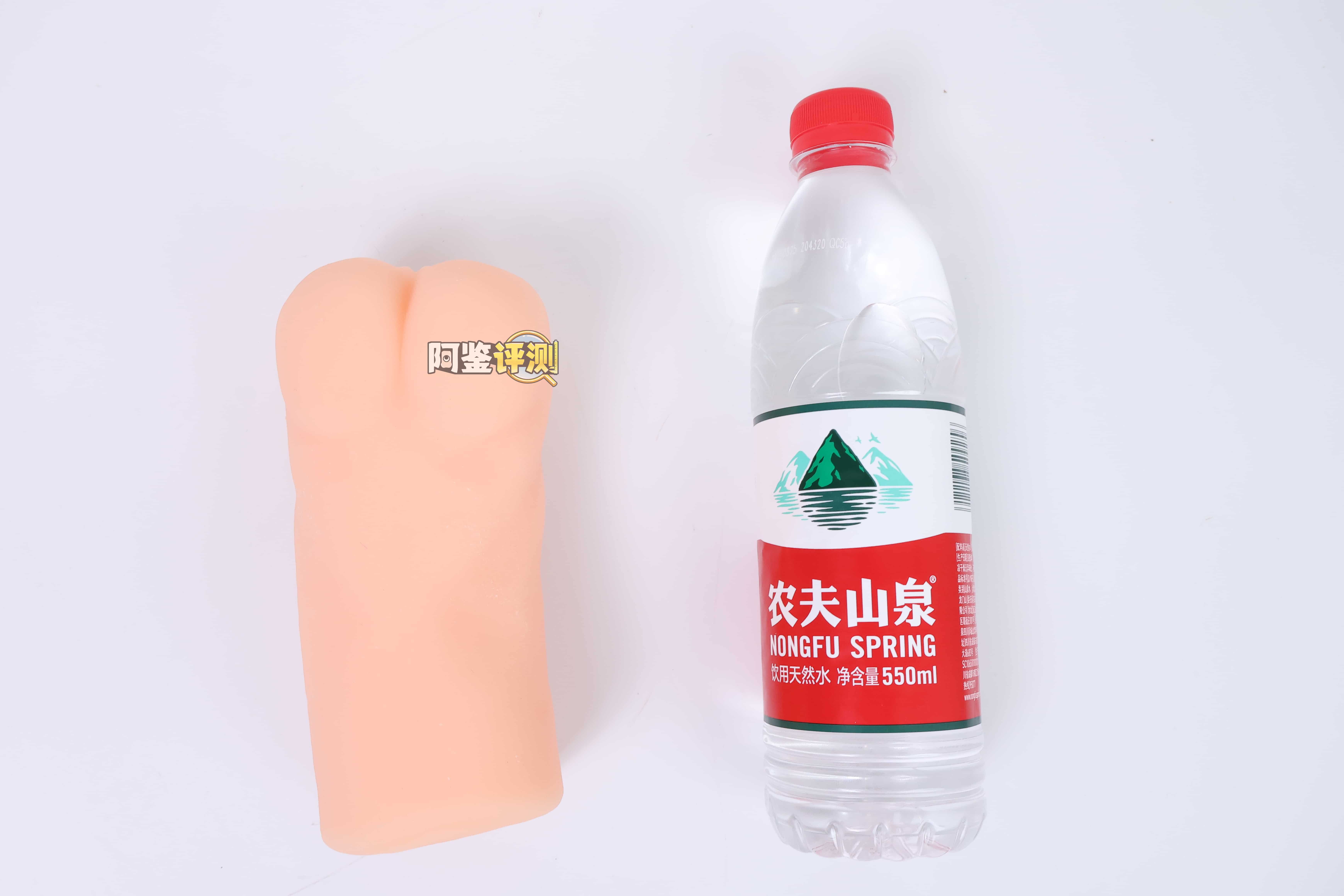 汤马托易士——”湿身淫穴”评测！大结构做进小杯子里，用起来感觉牛子偏来偏去的...